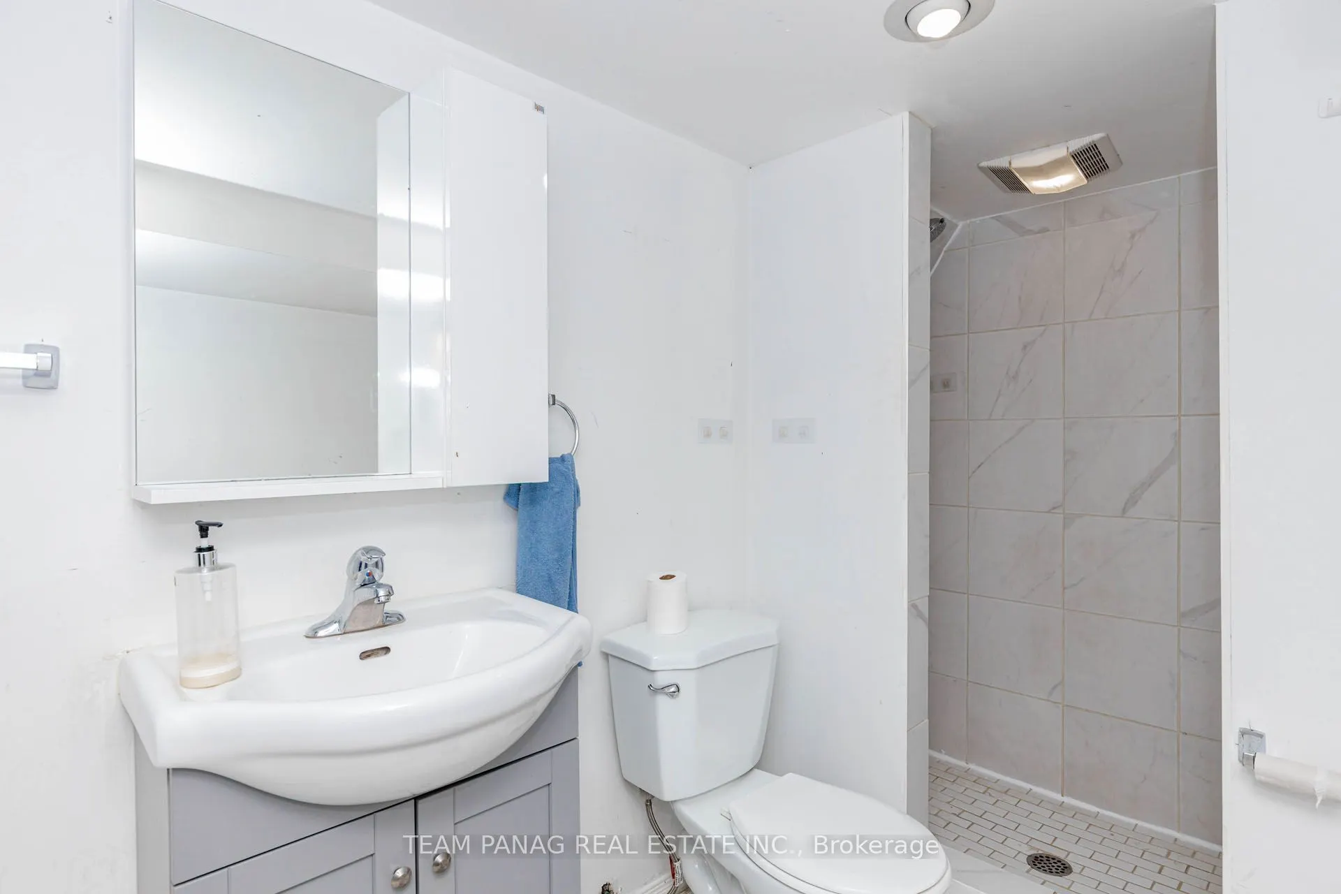 4 Martineau Road