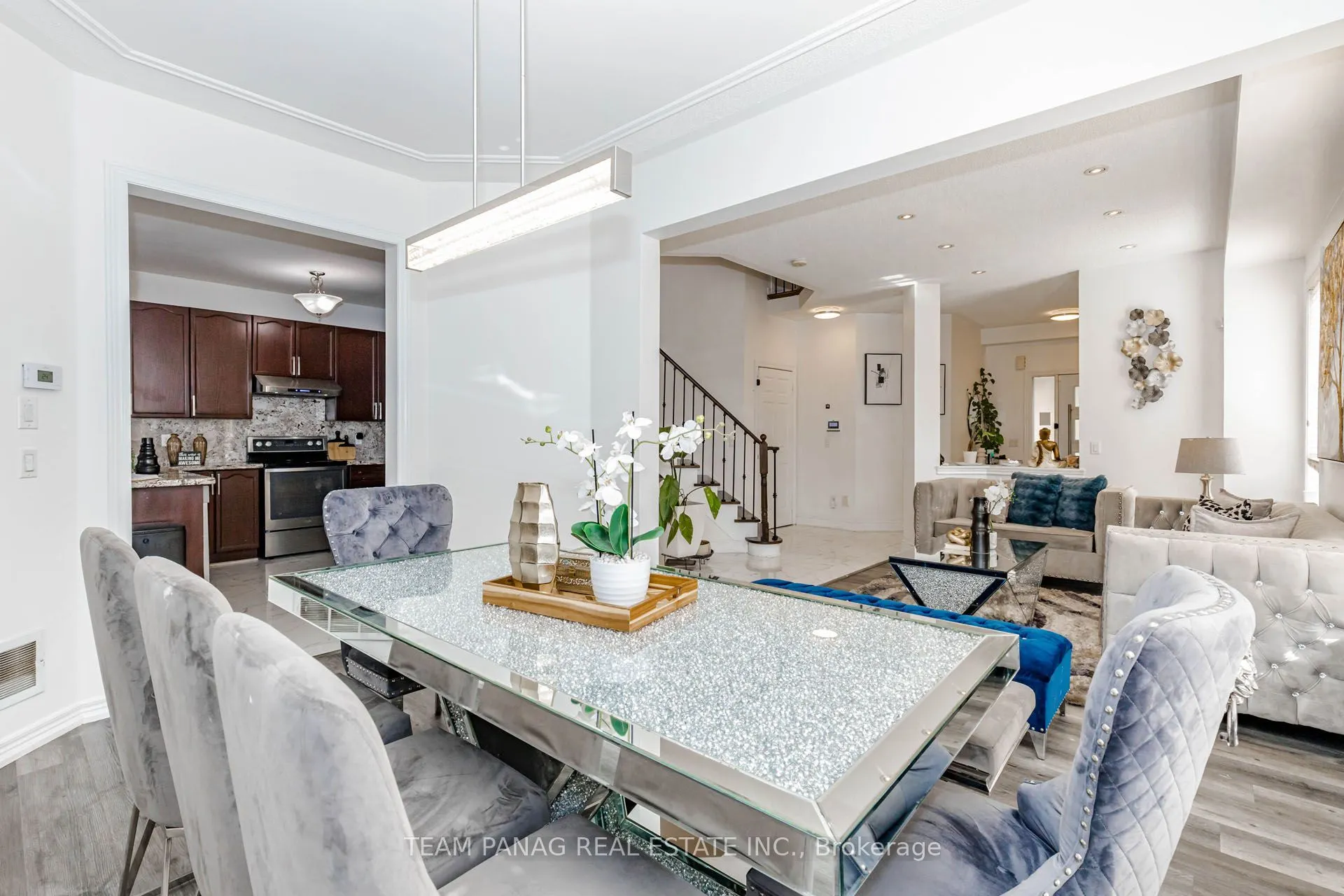 4 Martineau Road