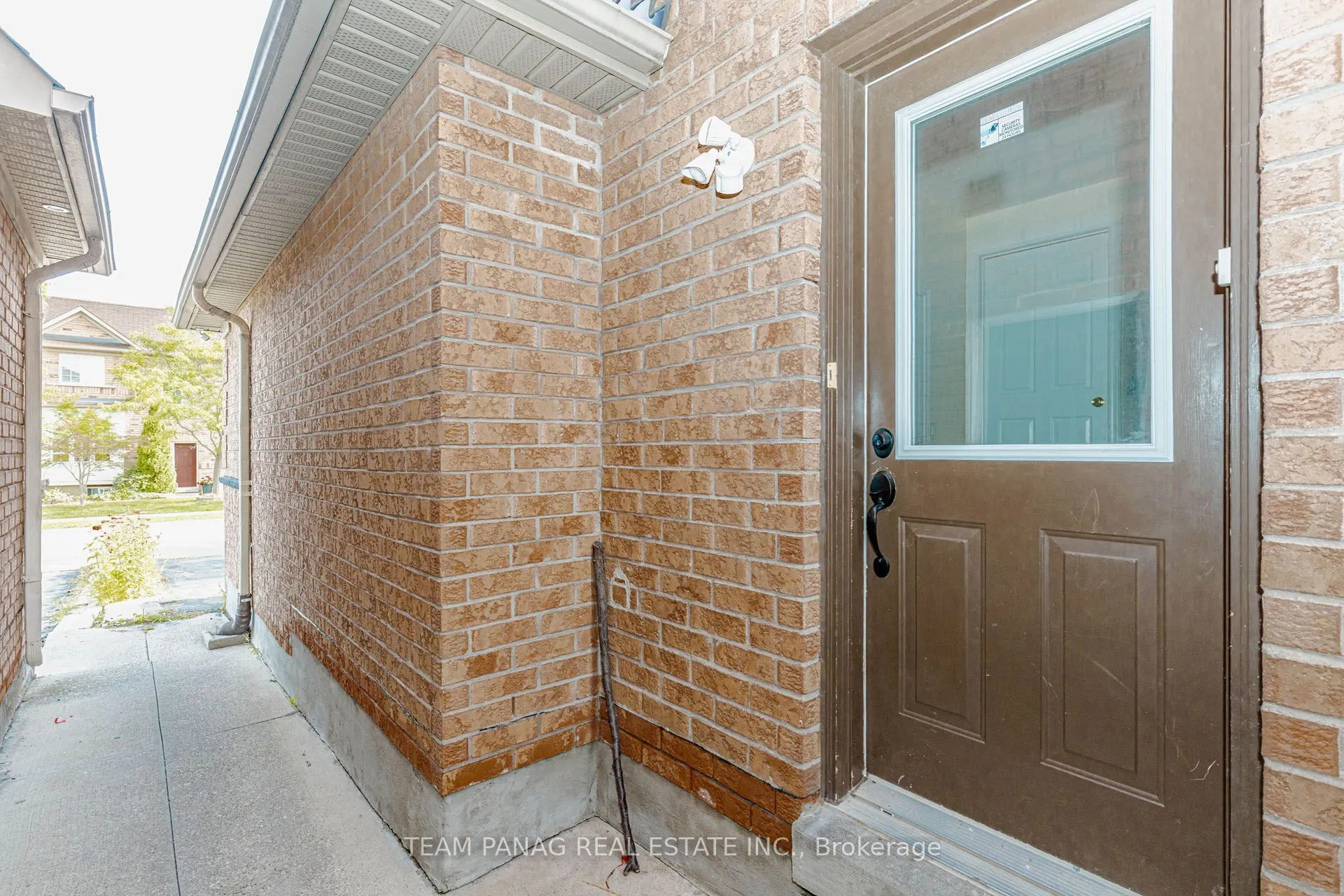 4 Martineau Road