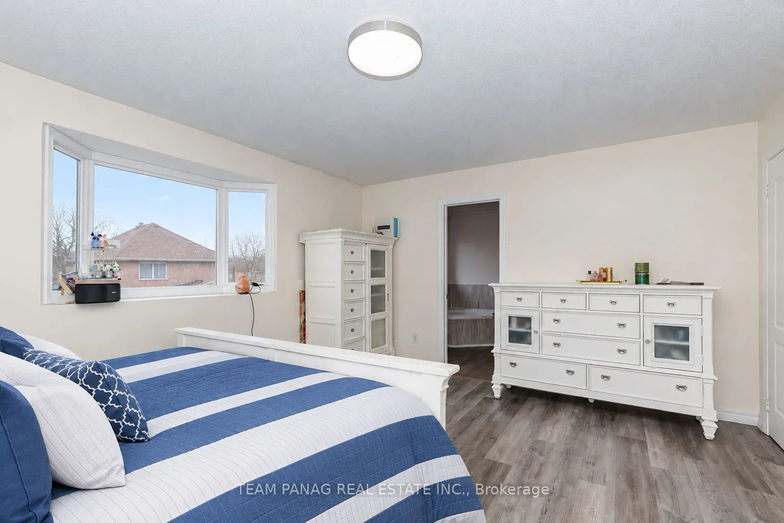 4 Martineau Road