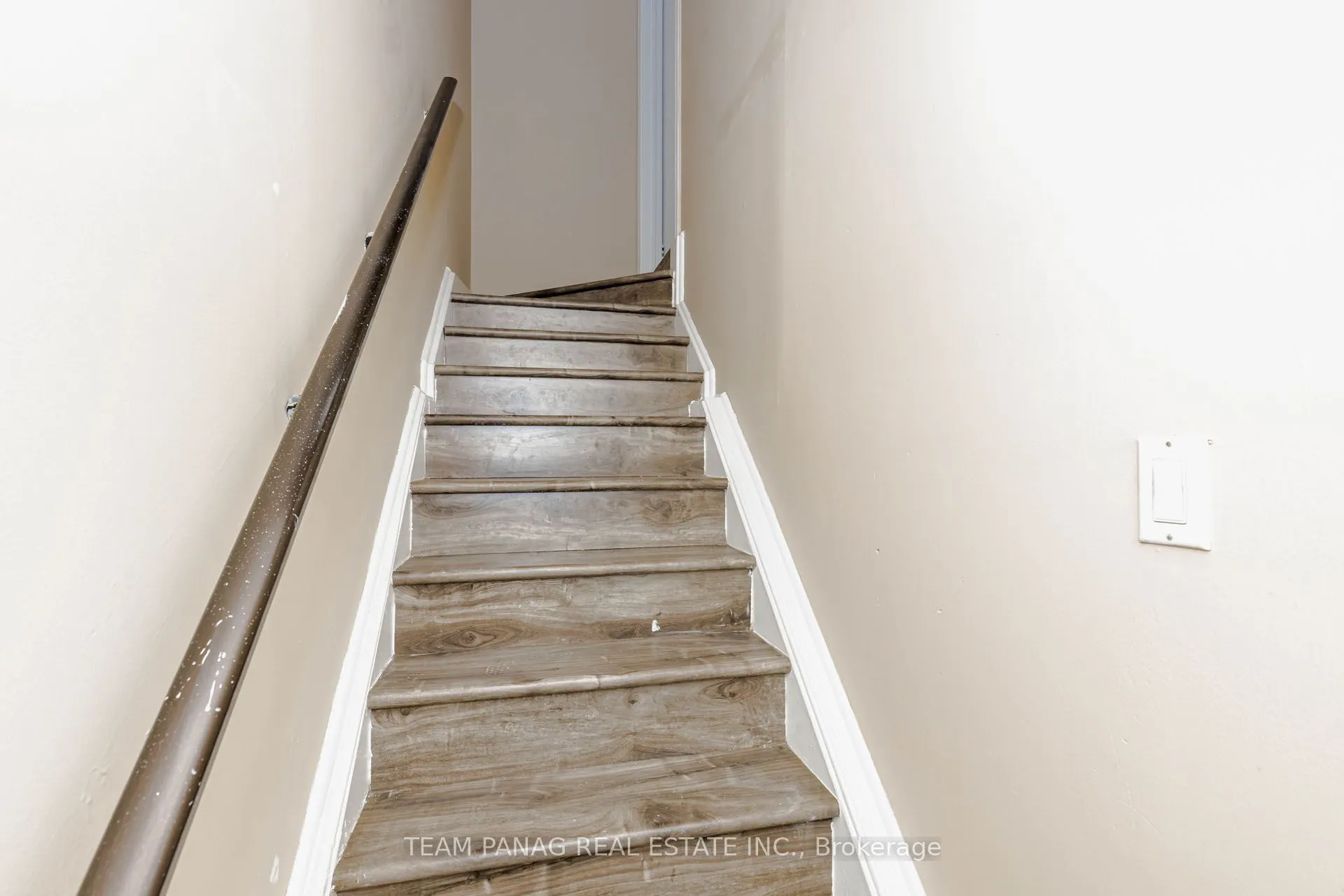 4 Martineau Road