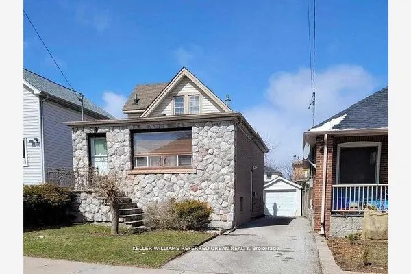 8 Tilden Crescent