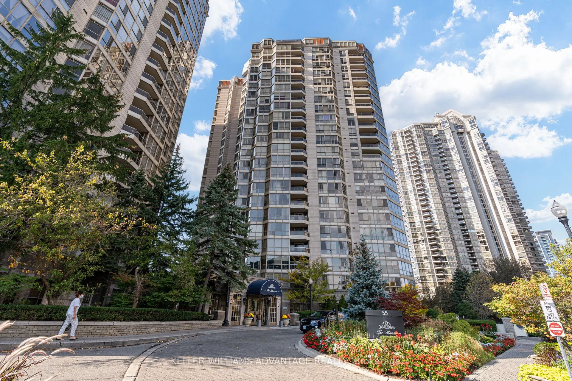 55 Kingsbridge Garden Circle #2210