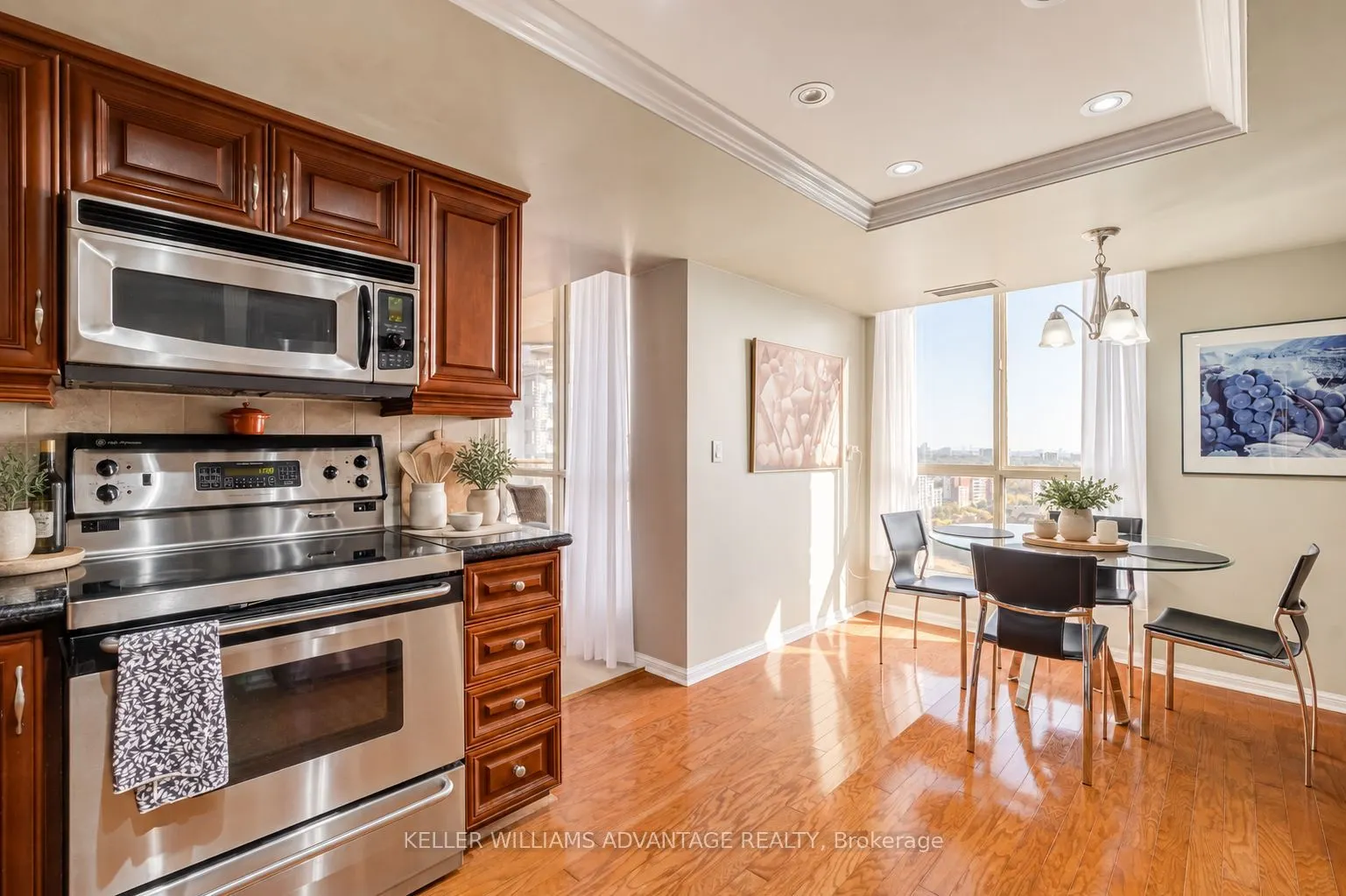 55 Kingsbridge Garden Circle #2210