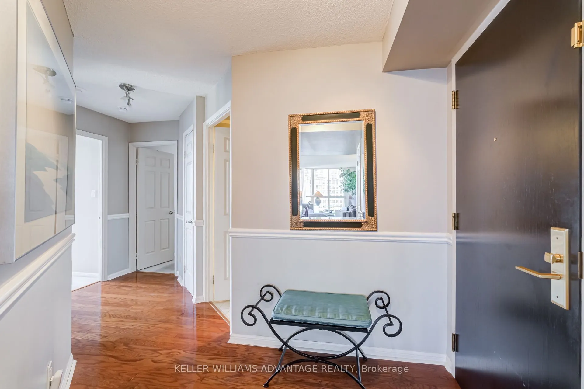 55 Kingsbridge Garden Circle #2210