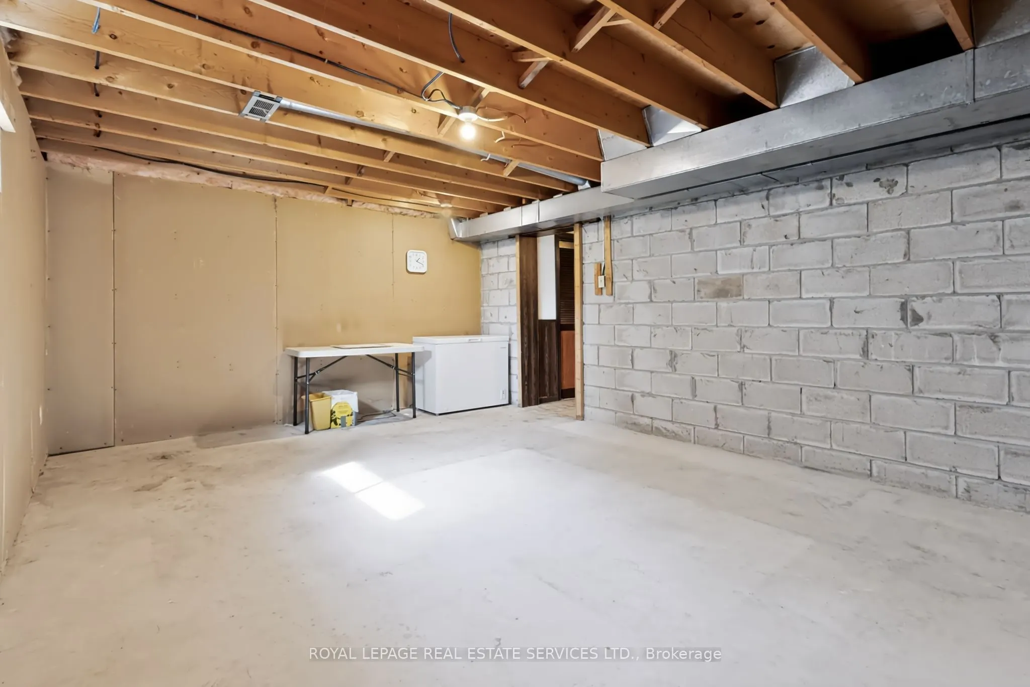 1326 Prince Albert Court