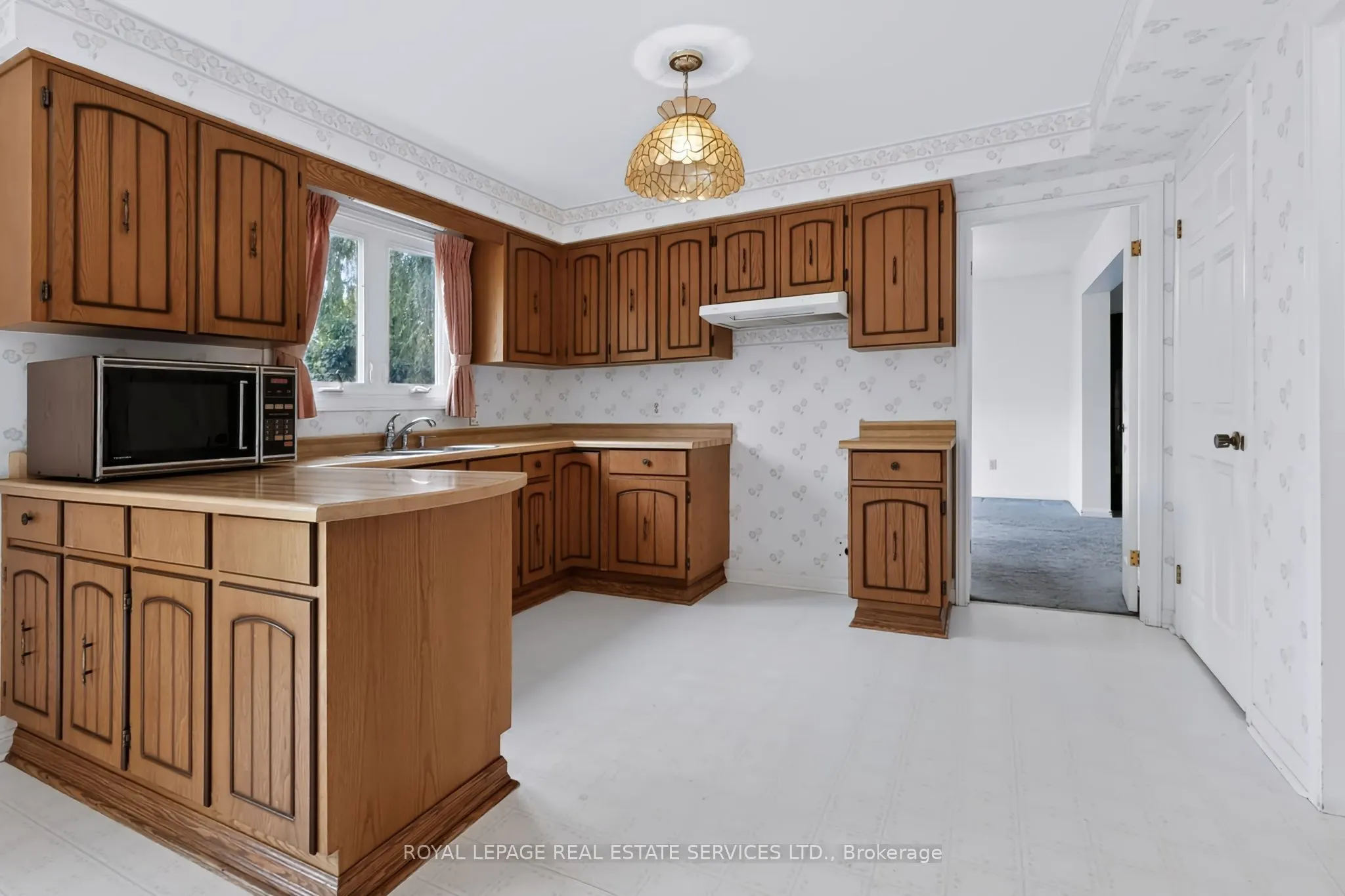 1326 Prince Albert Court