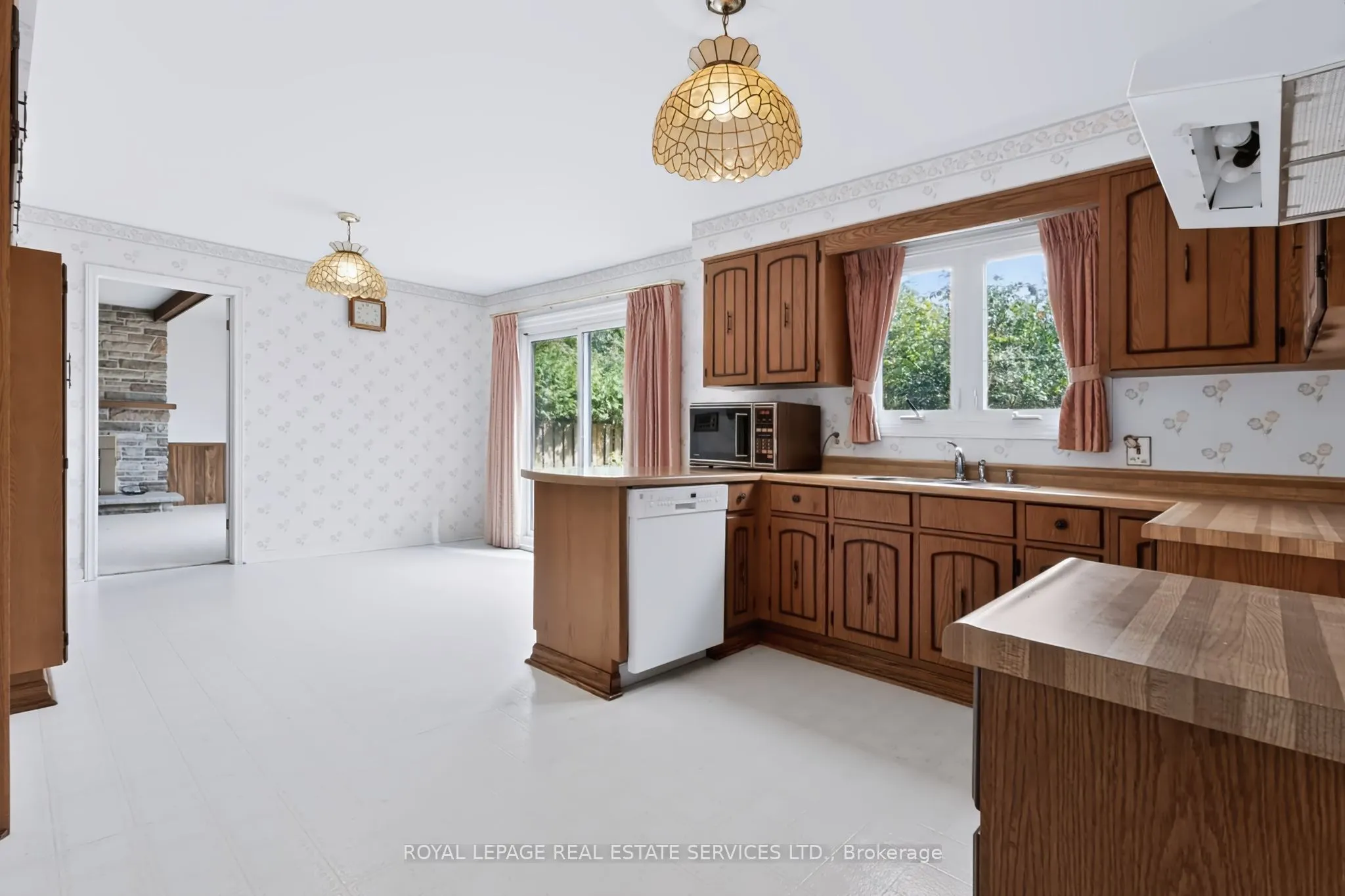 1326 Prince Albert Court