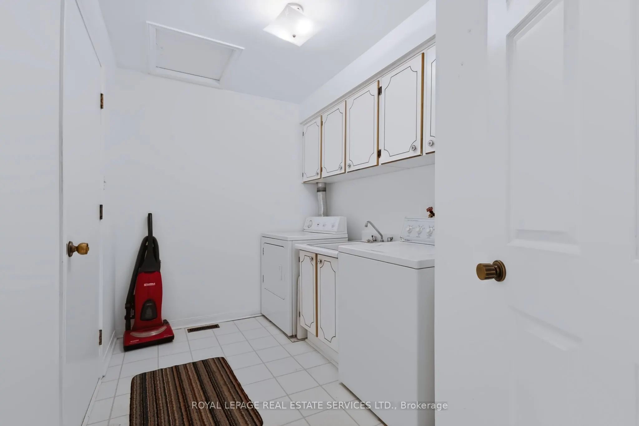 1326 Prince Albert Court
