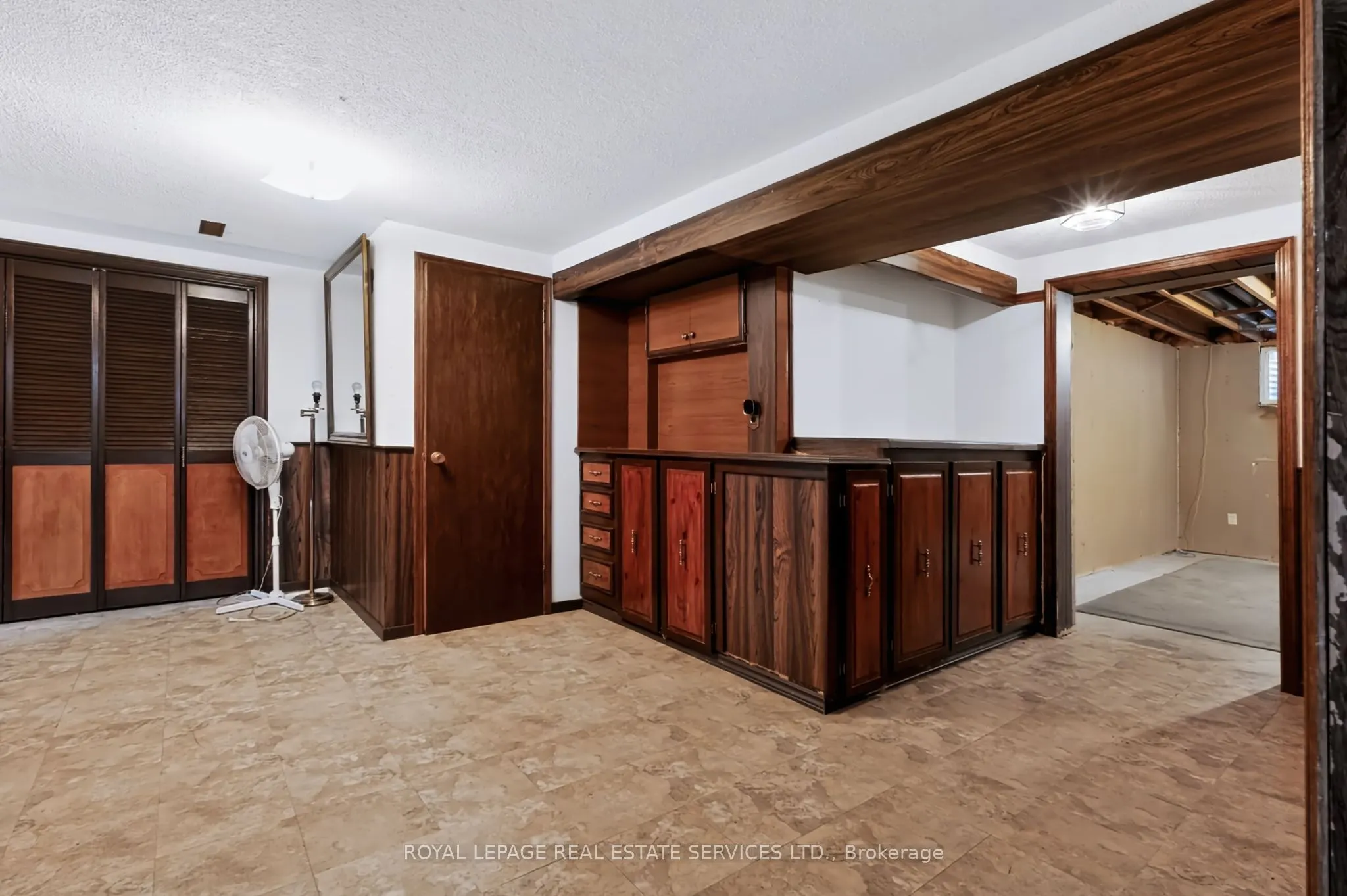 1326 Prince Albert Court