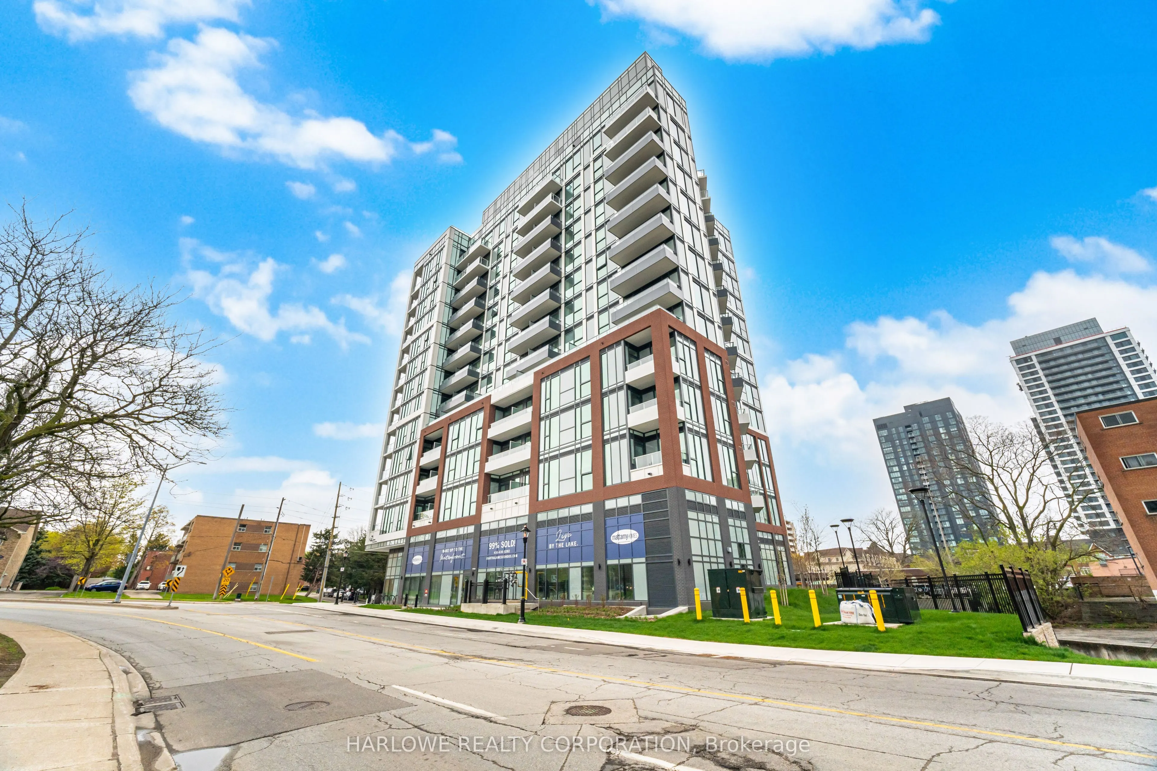 2088 James Street #307