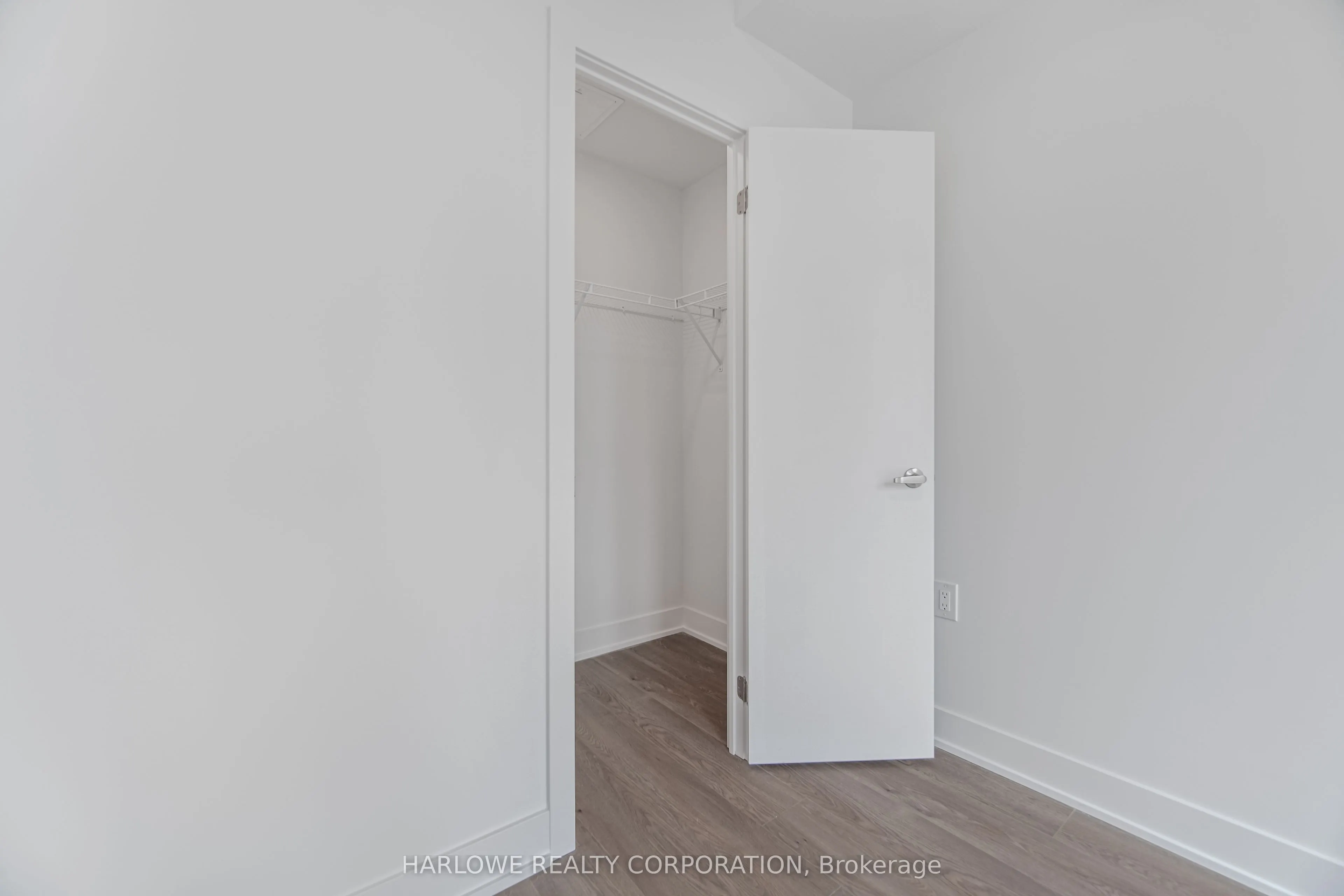 2088 James Street #307