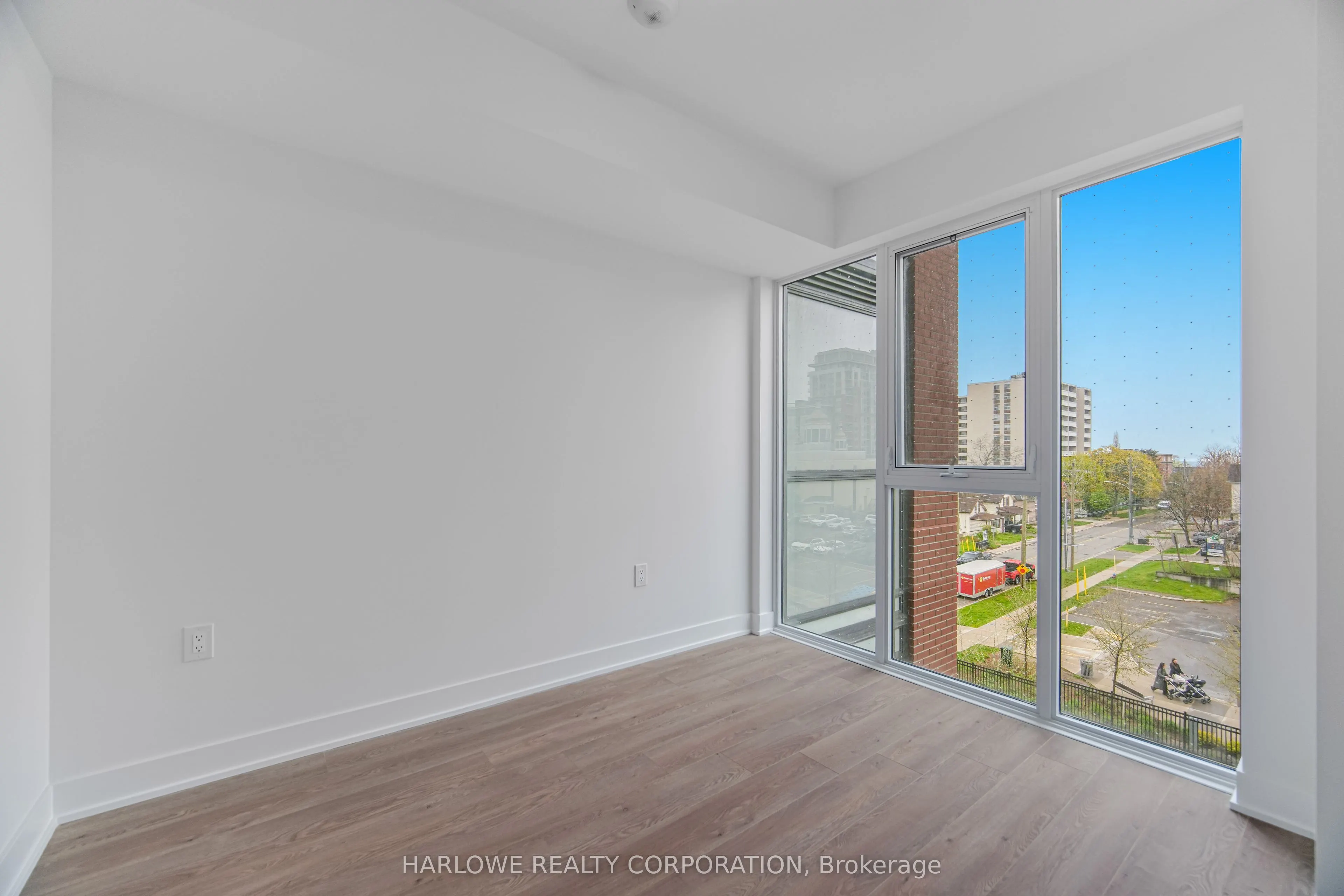 2088 James Street #307