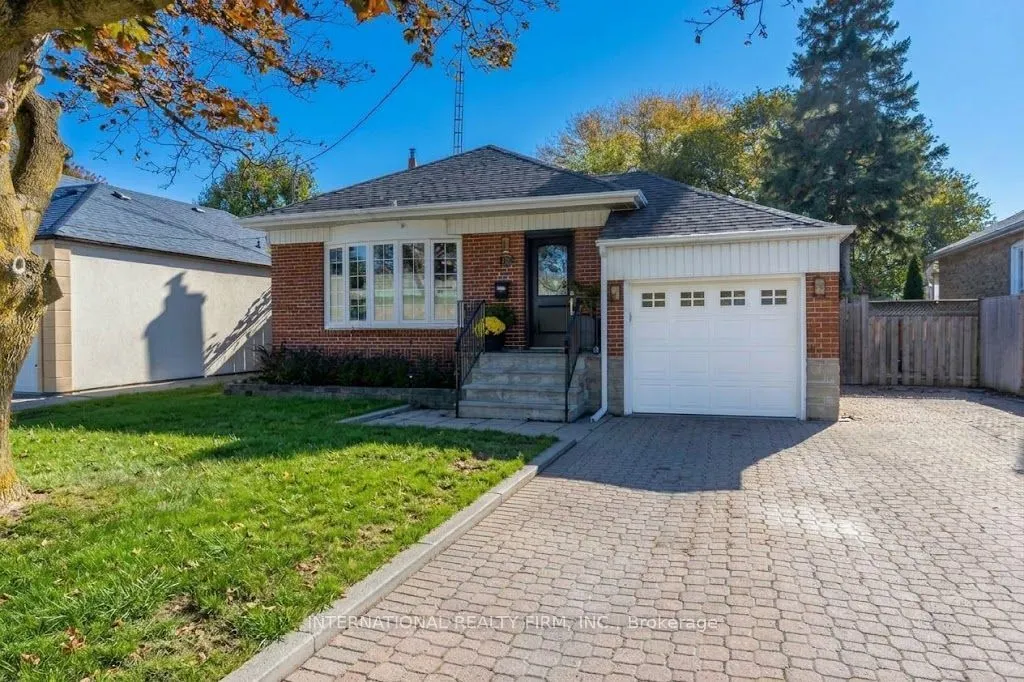 582 South Service Road