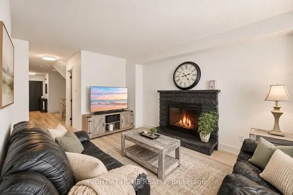 32 Cheviot Crescent