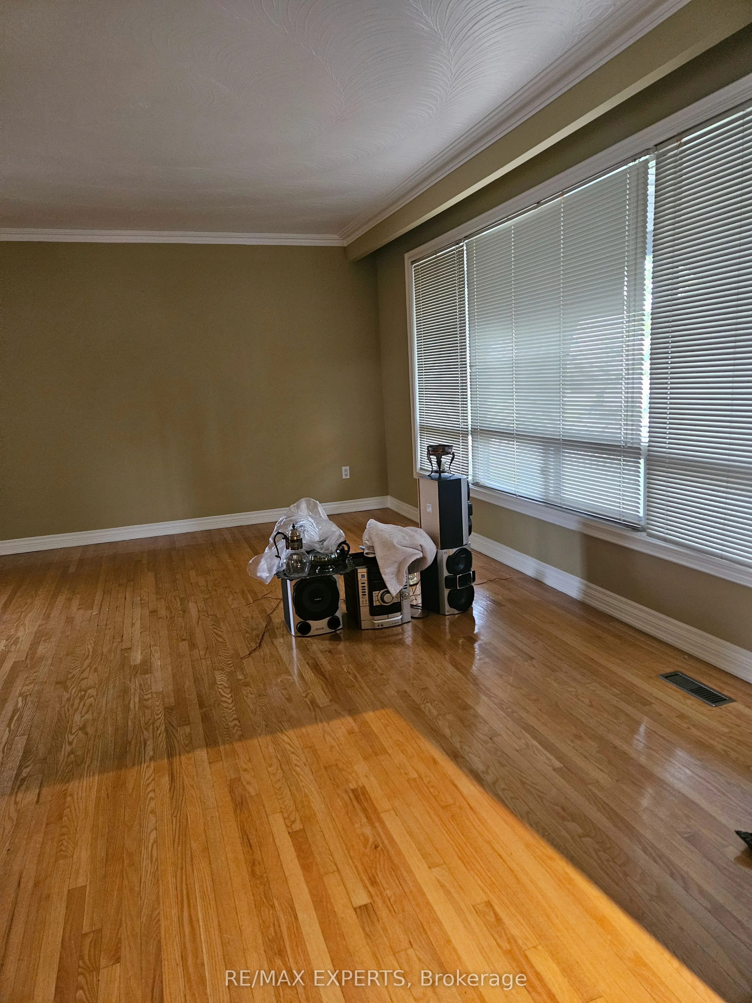 1 Byworth Boulevard