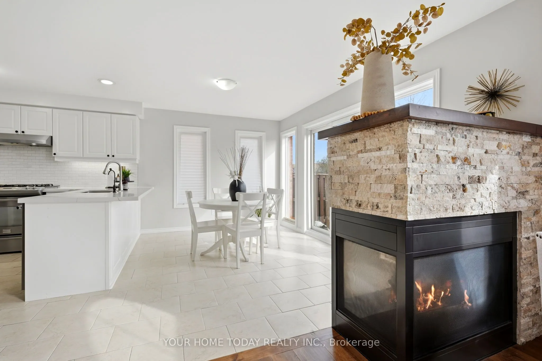 96 Lauchlin Crescent