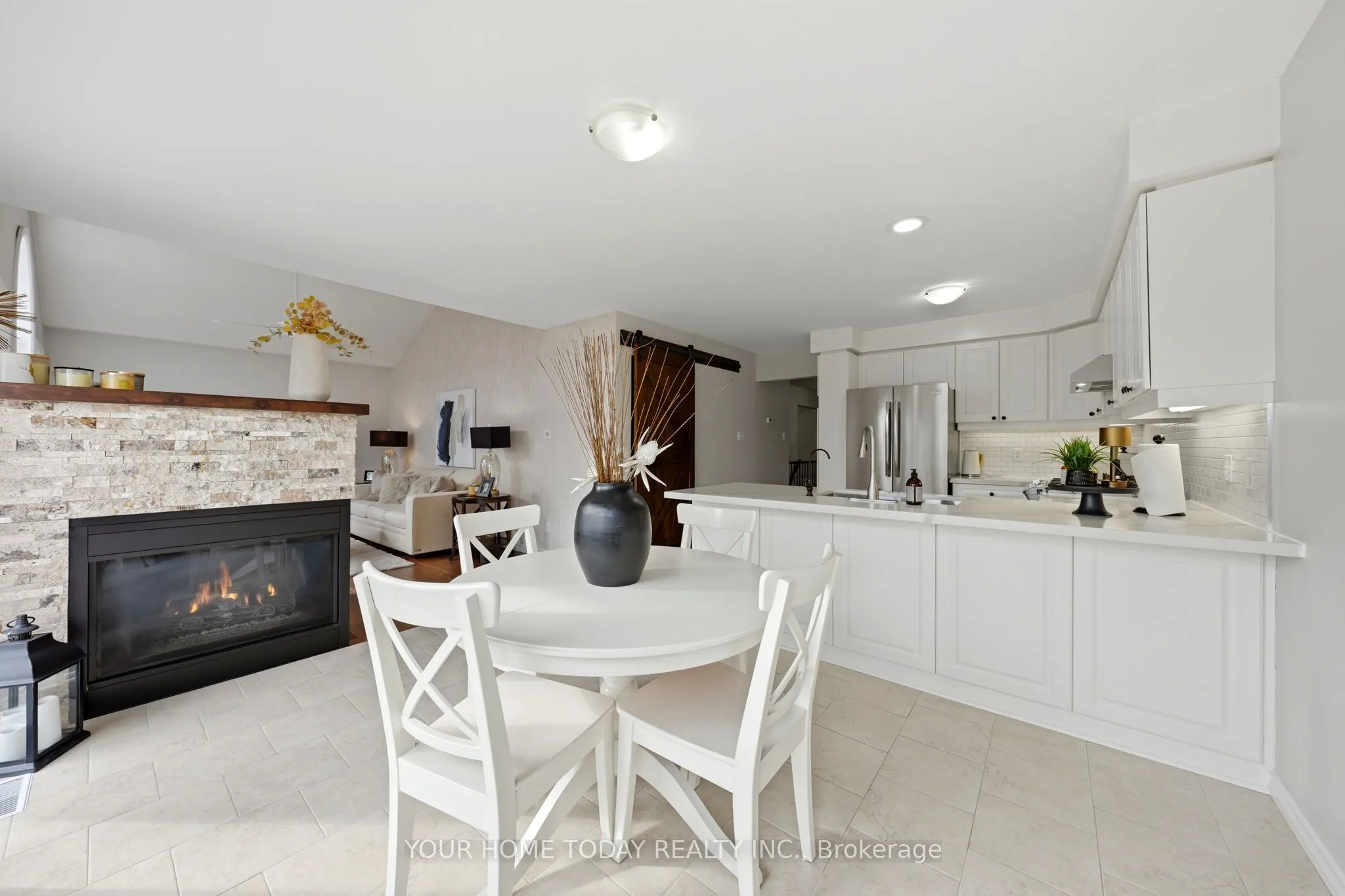 96 Lauchlin Crescent