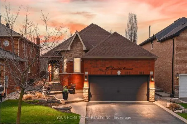 96 Lauchlin Crescent