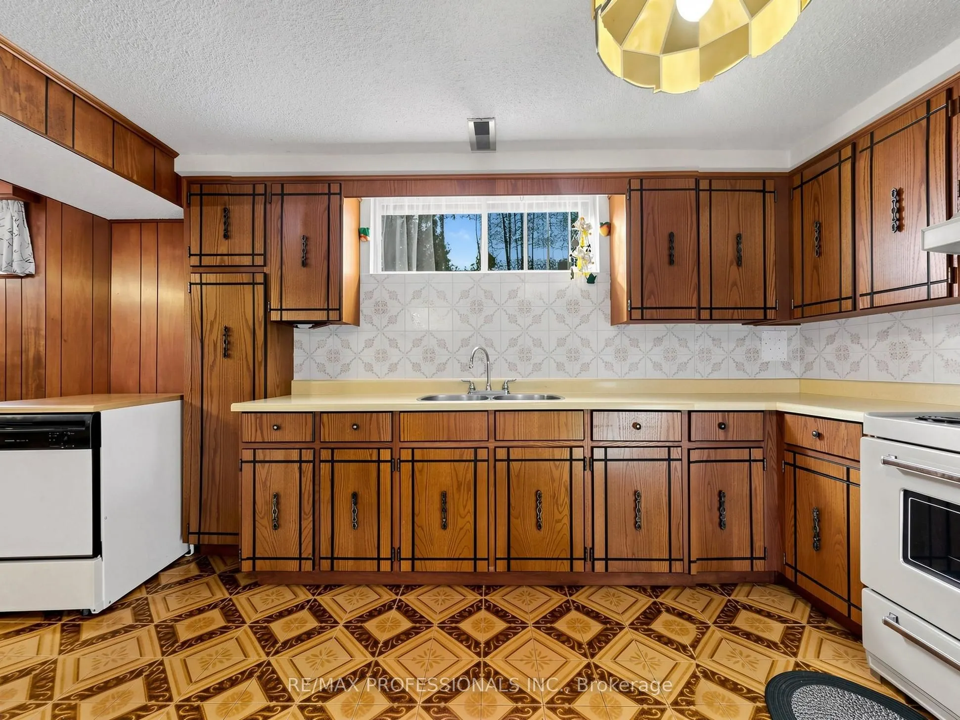 34 Crestridge Heights Road