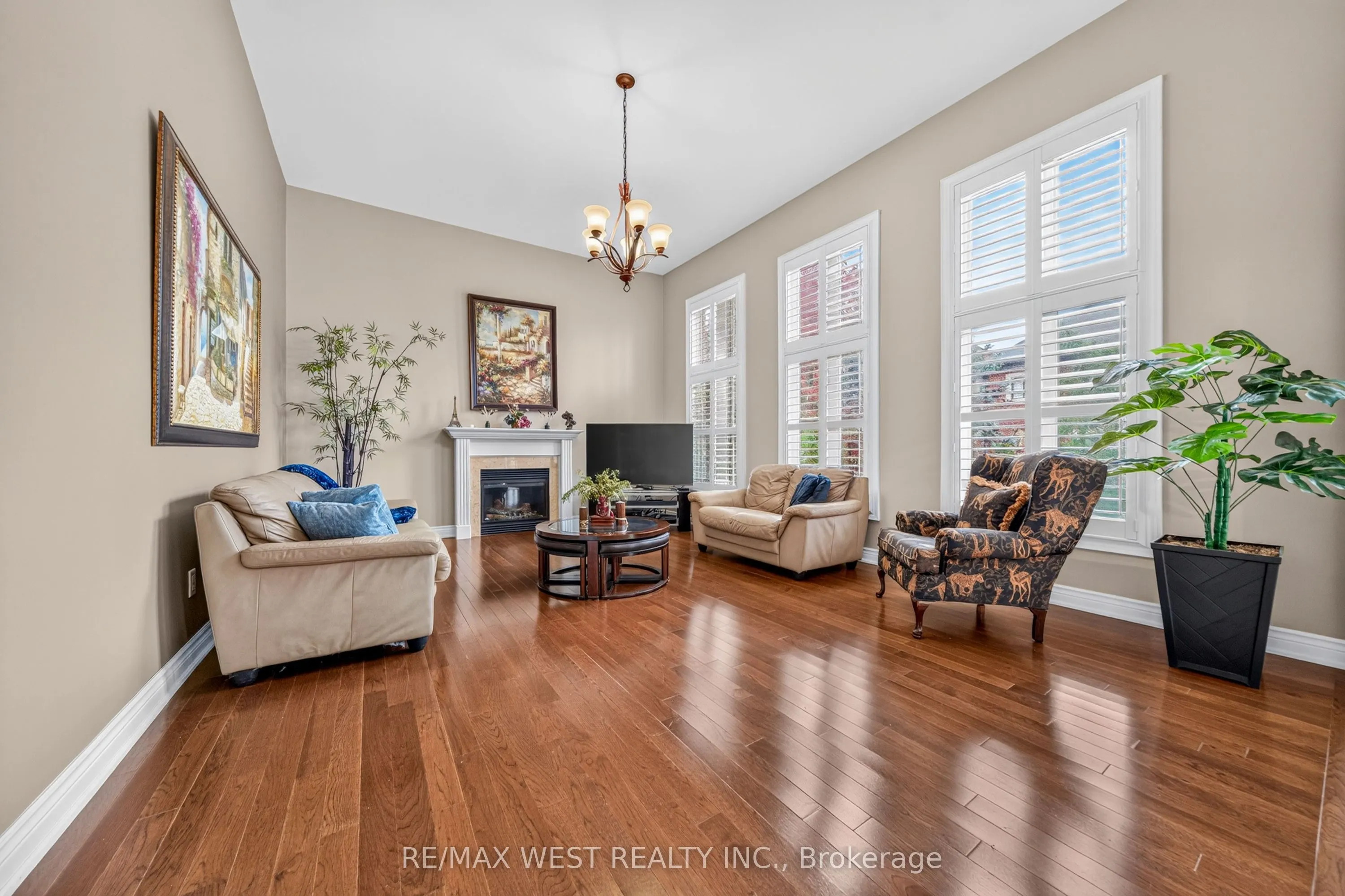 8 Calvados Crescent