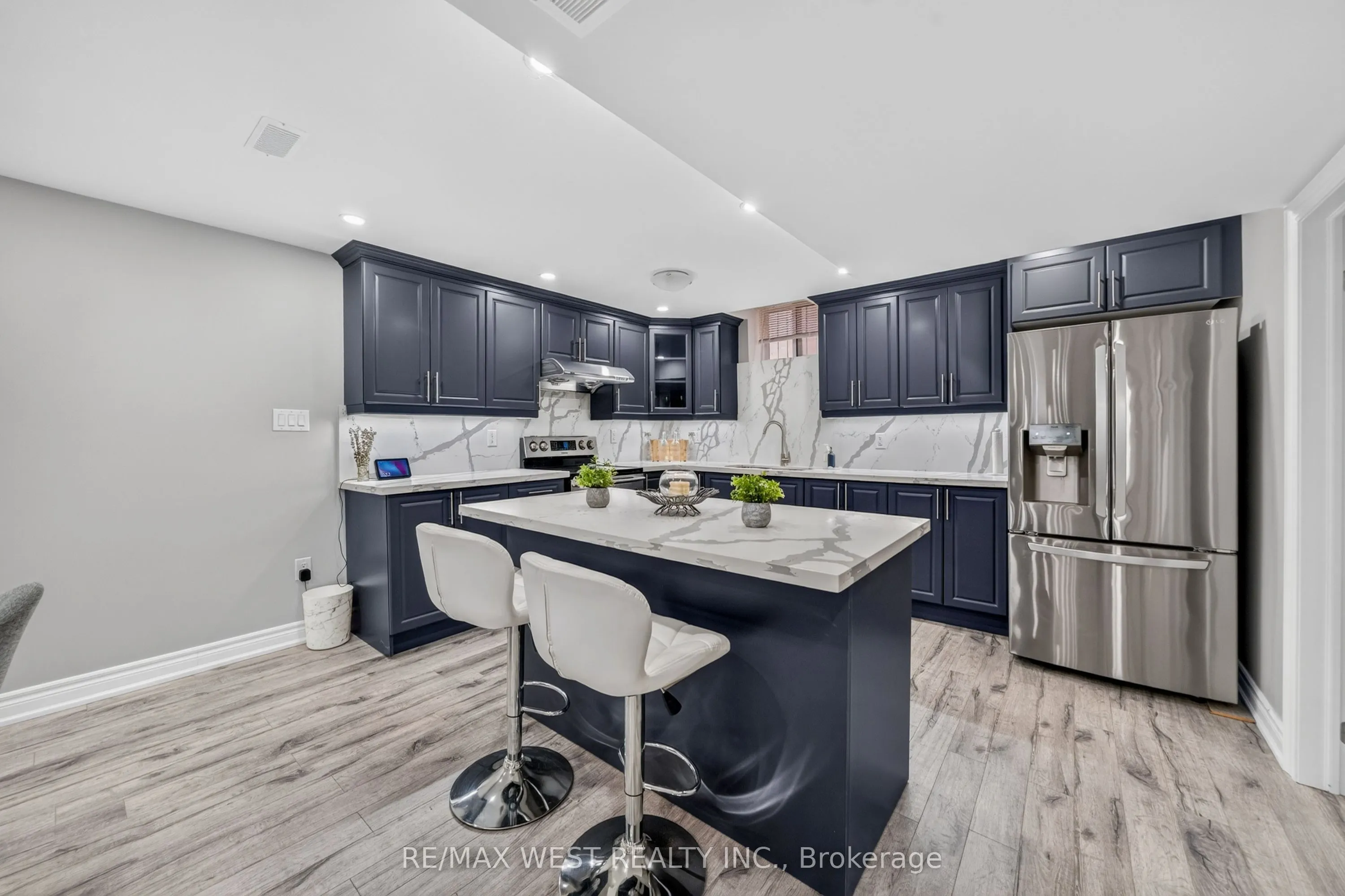 8 Calvados Crescent