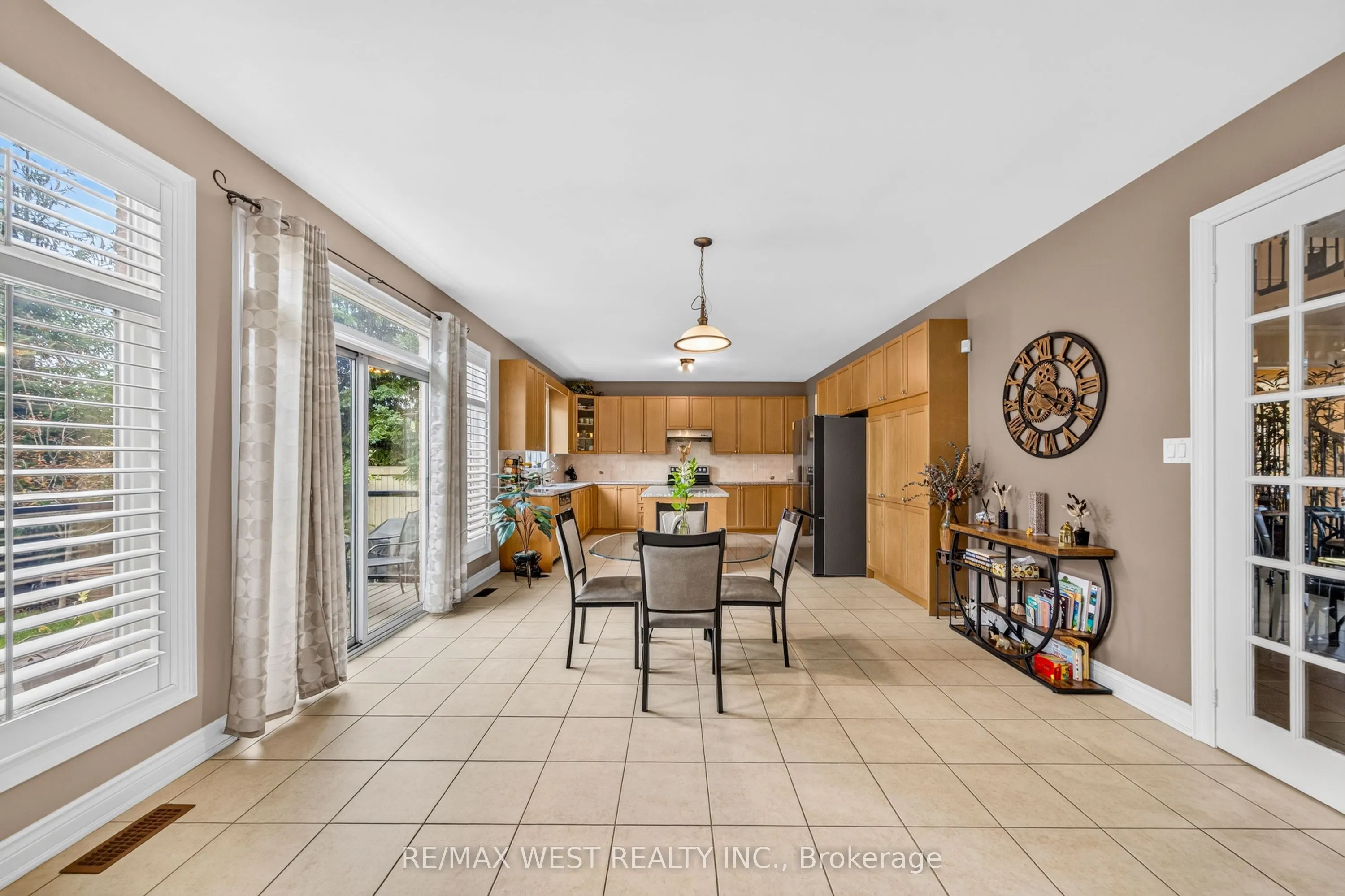 8 Calvados Crescent