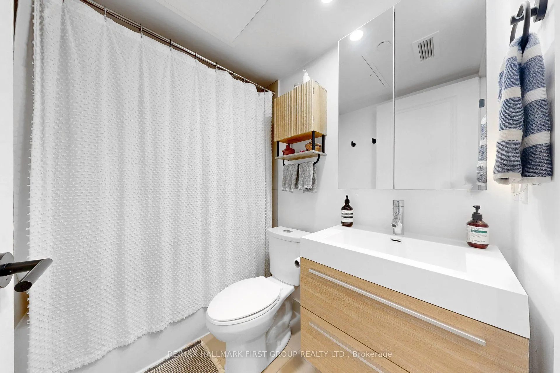 8 Fieldway Road #505