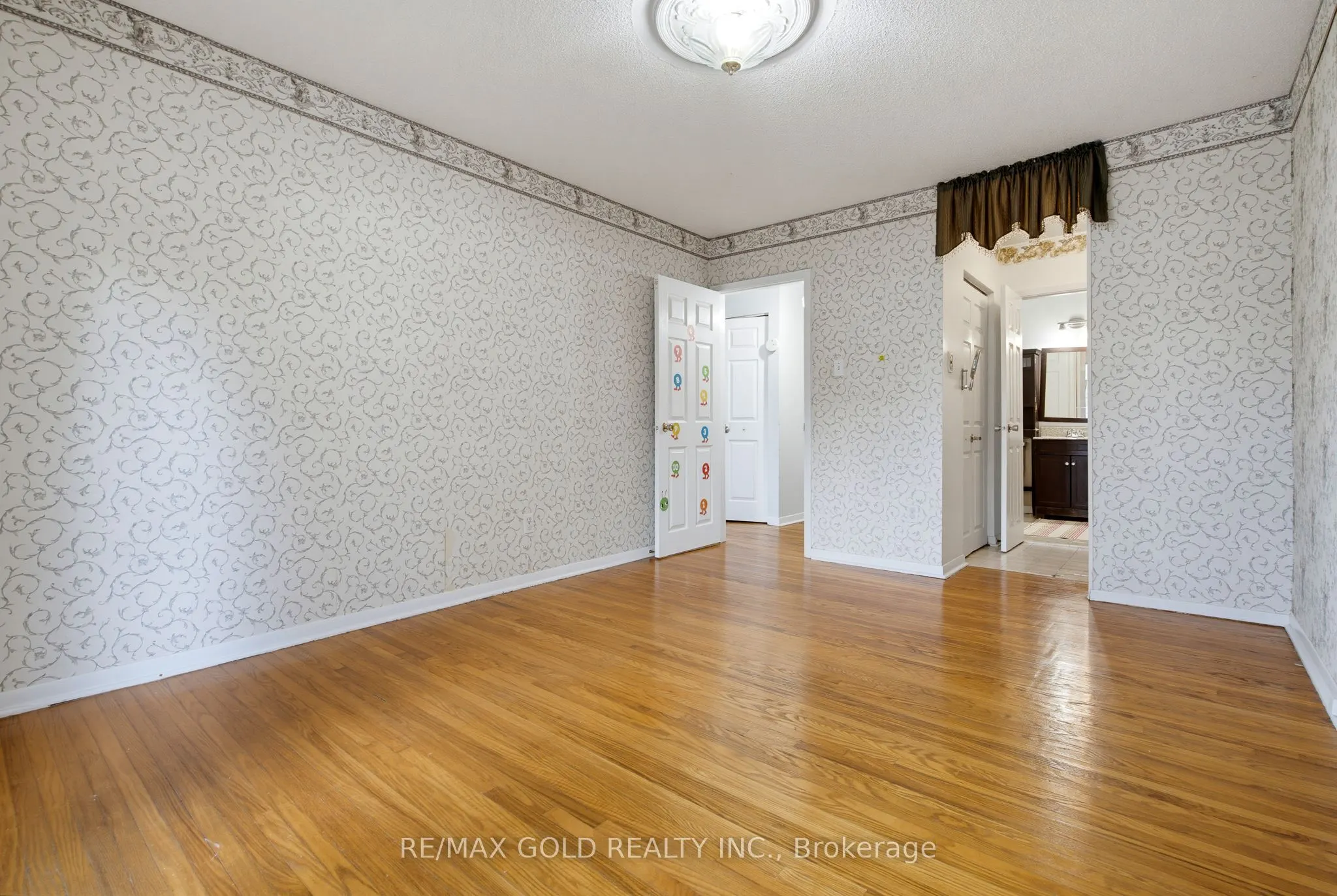 64 Doncaster Road