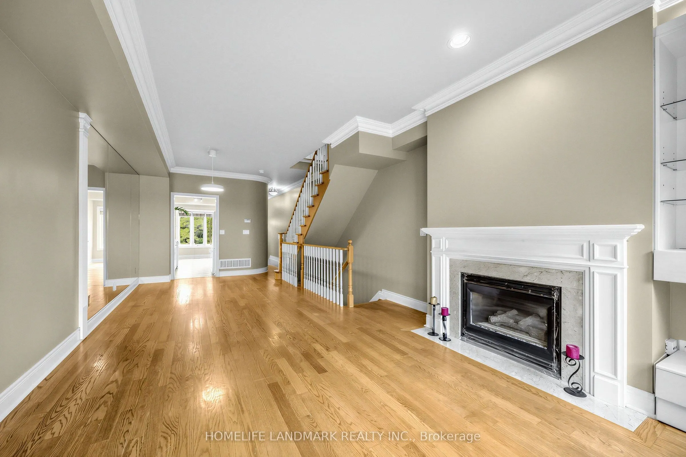 2283 Lake Shore Boulevard W #B