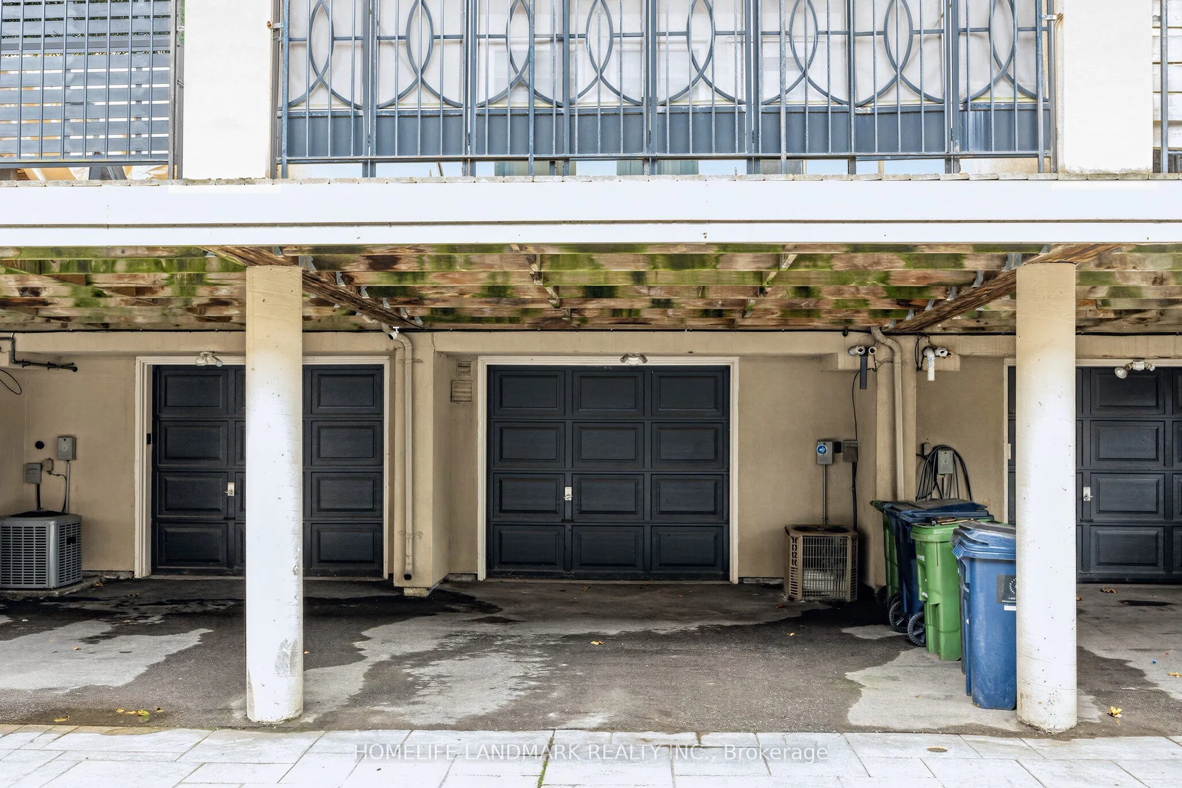 2283 Lake Shore Boulevard W #B