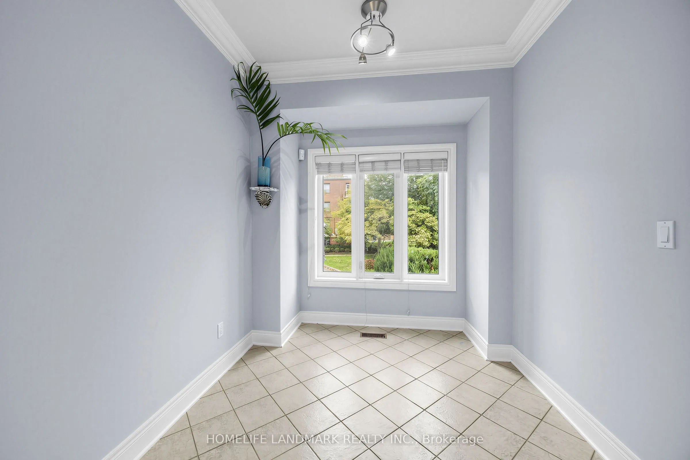 2283 Lake Shore Boulevard W #B