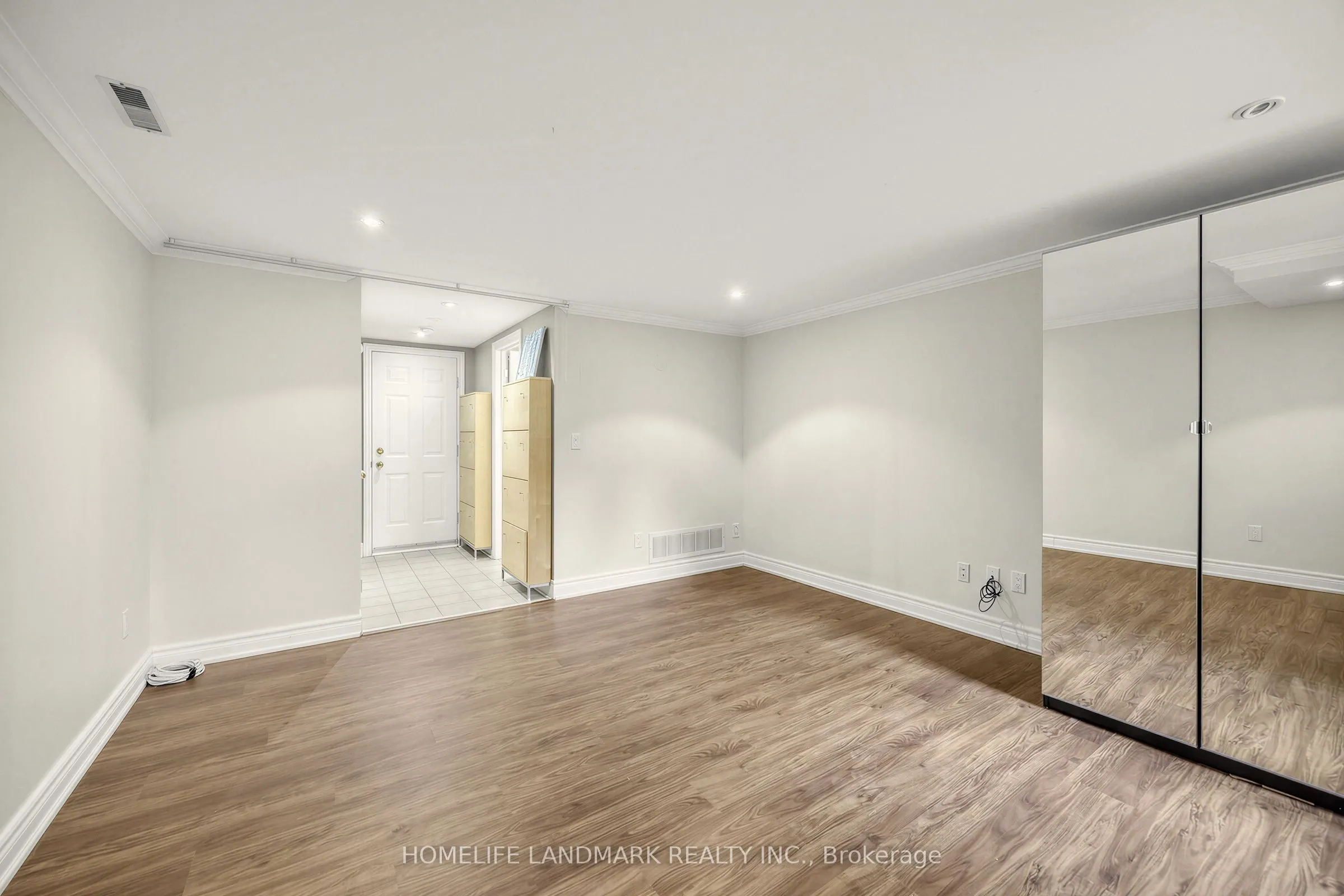 2283 Lake Shore Boulevard W #B