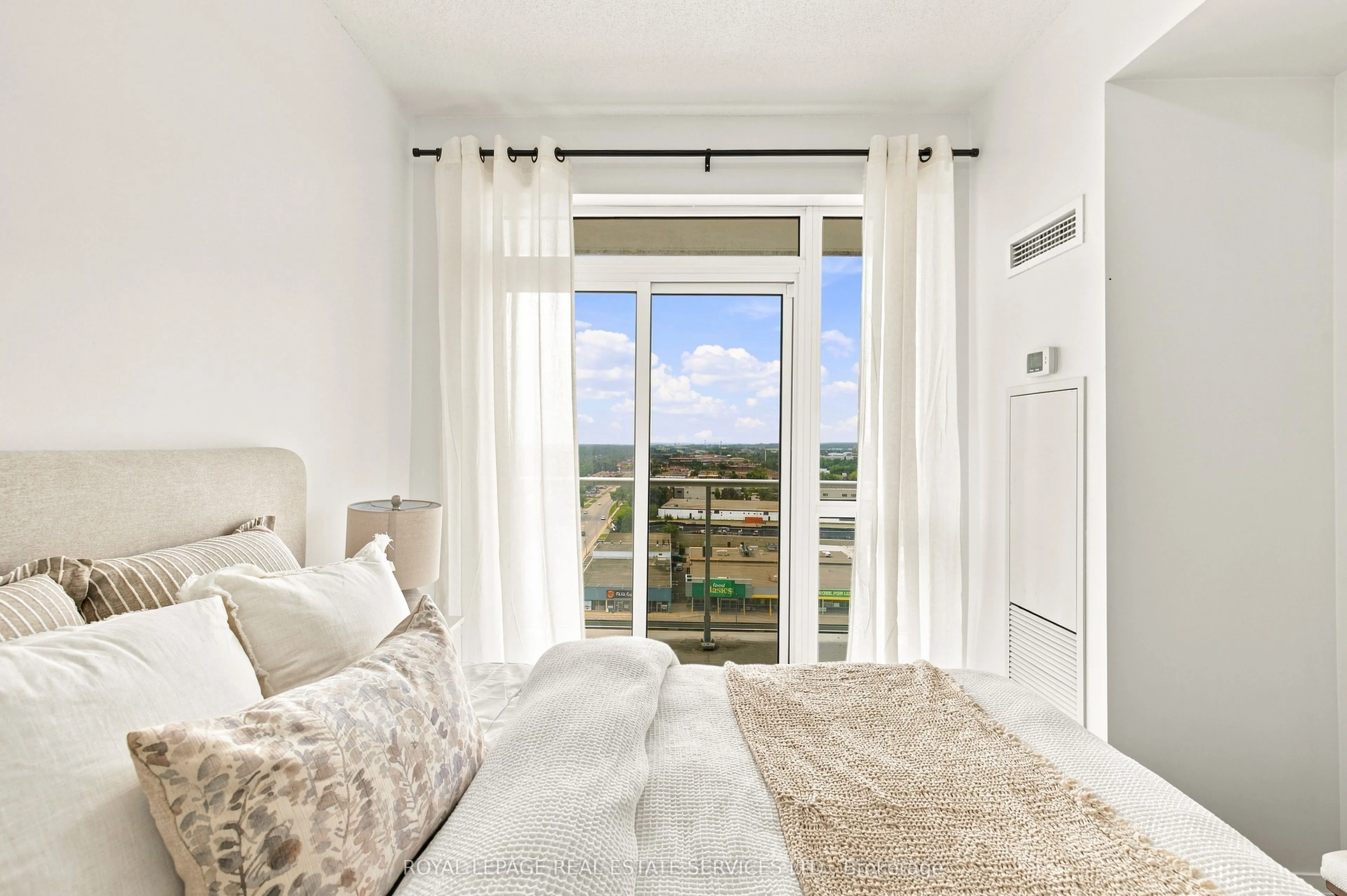 55 Speers Road #1310