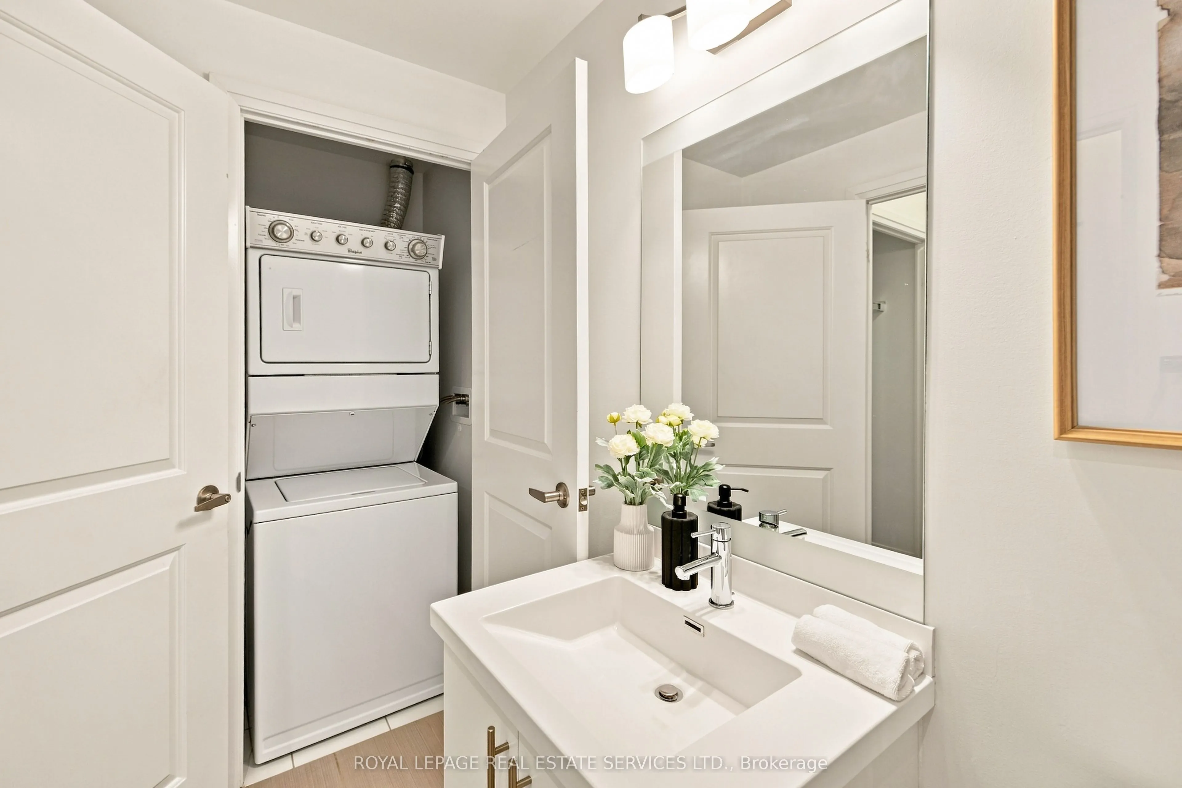 55 Speers Road #10