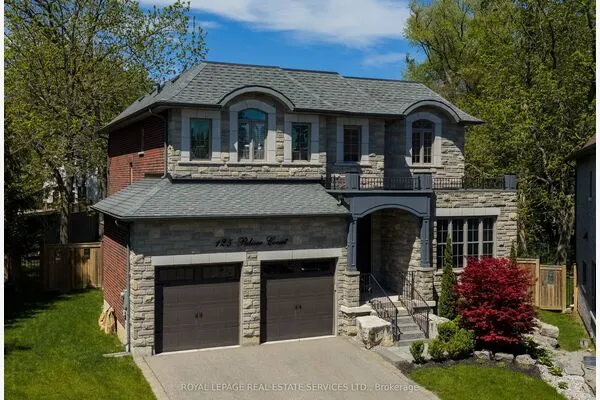 125 Paliser Court