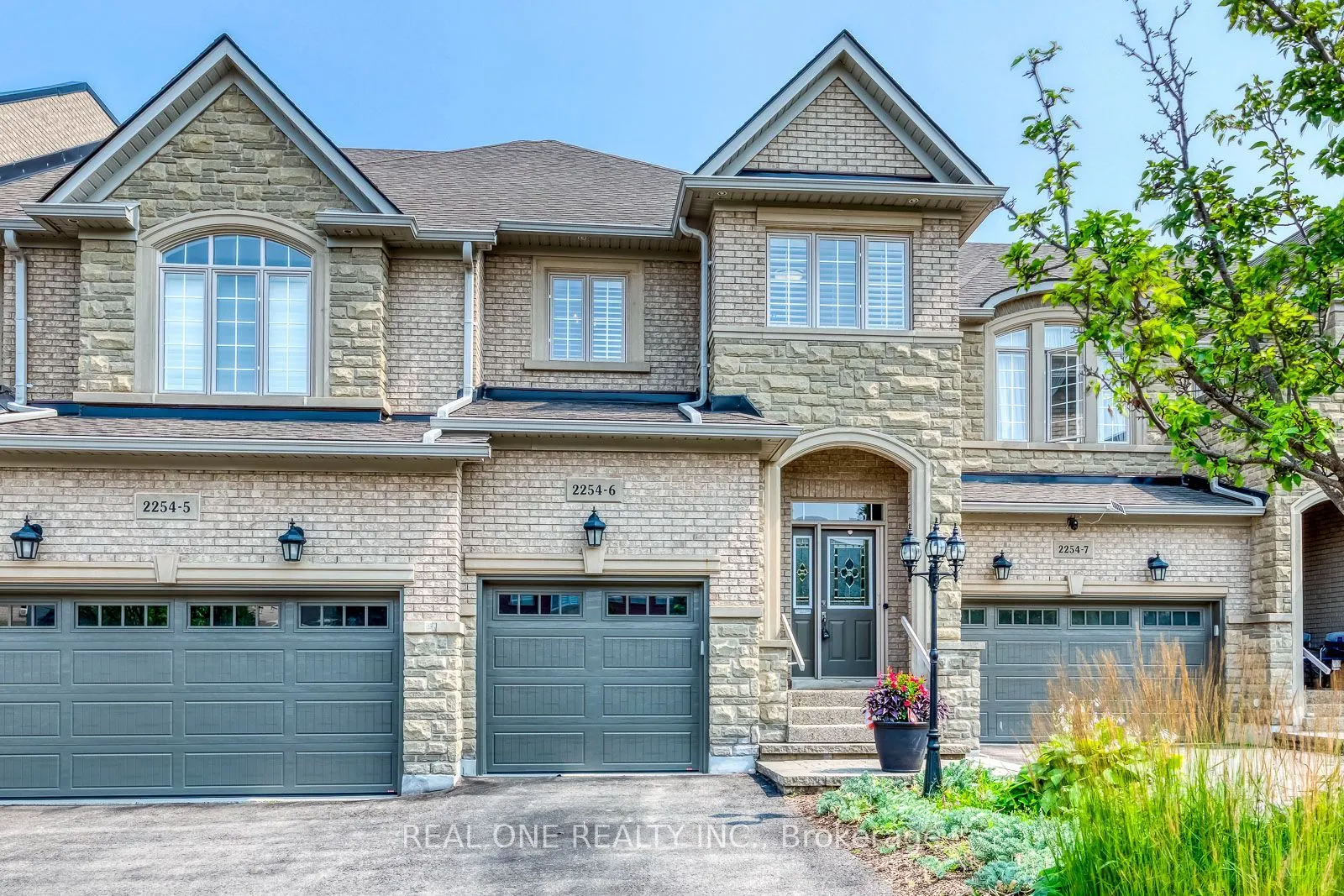 2254 Rockingham Drive #6