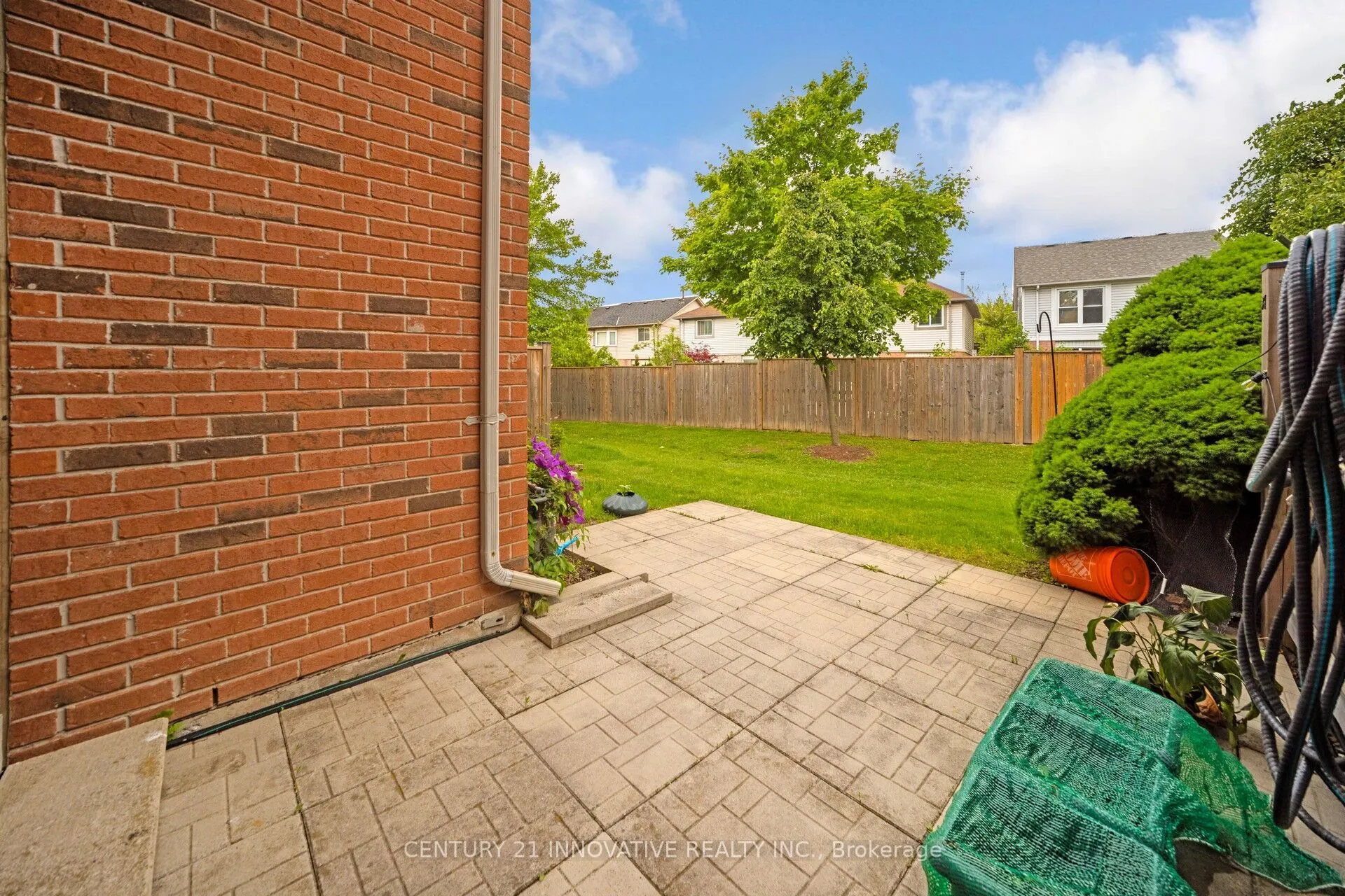 5865 Dalebrook Crescent #31B