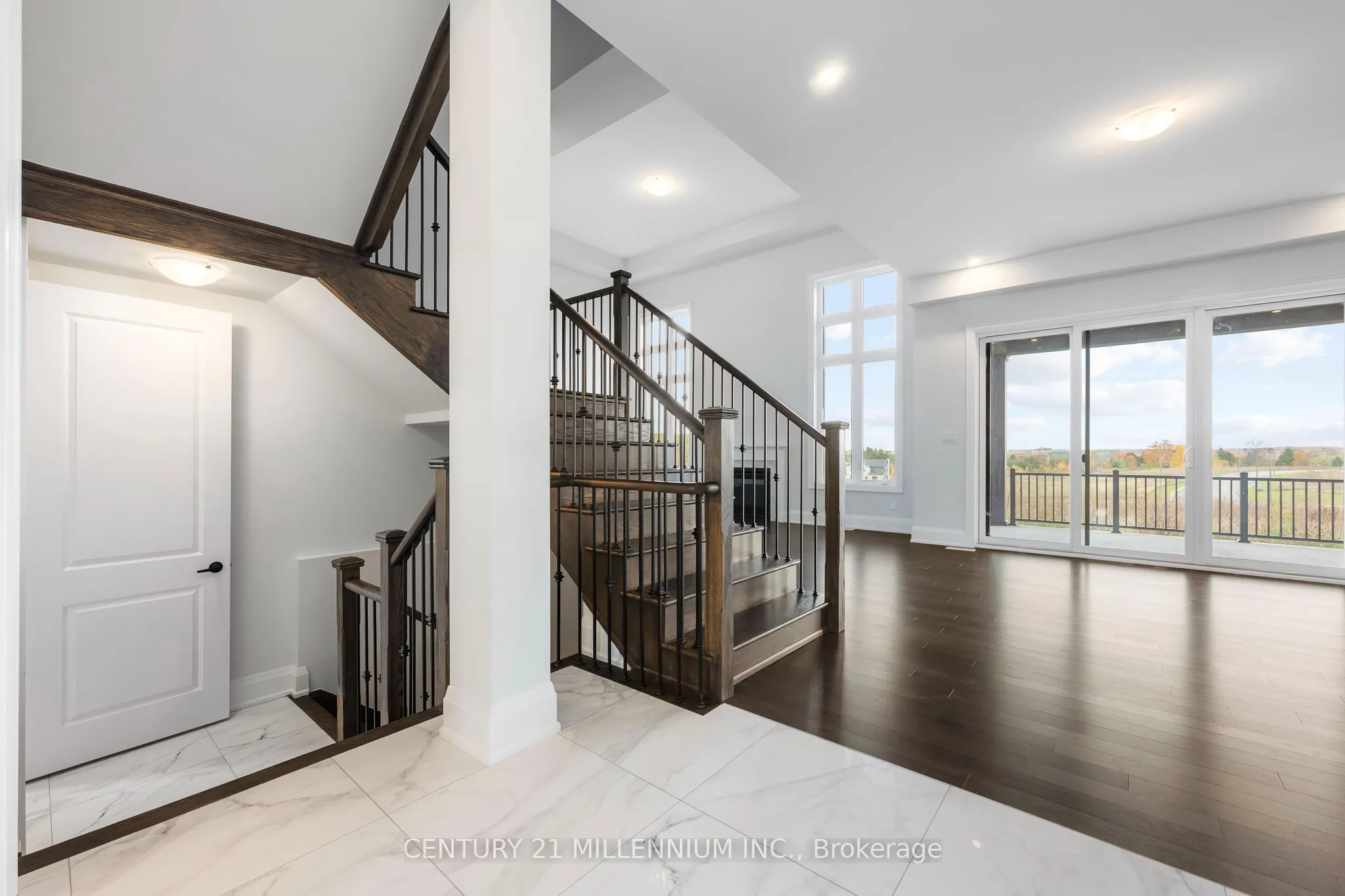 53 Holly Lane