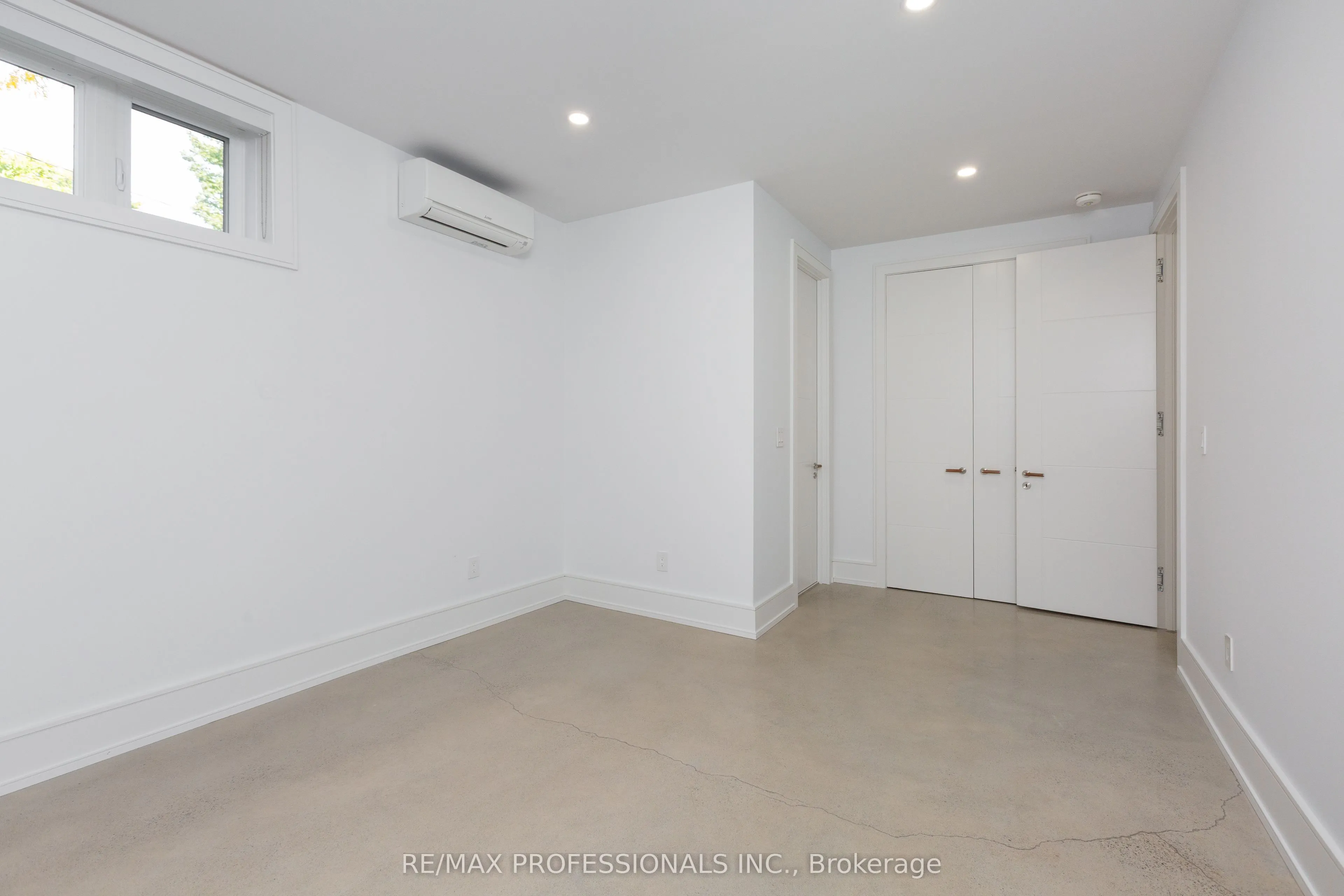 28 Martin Grove Road
