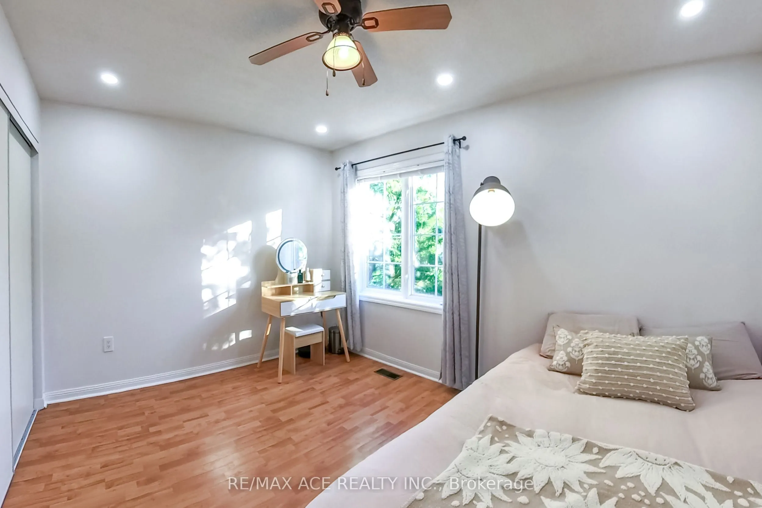 1525 South Parade Court #22