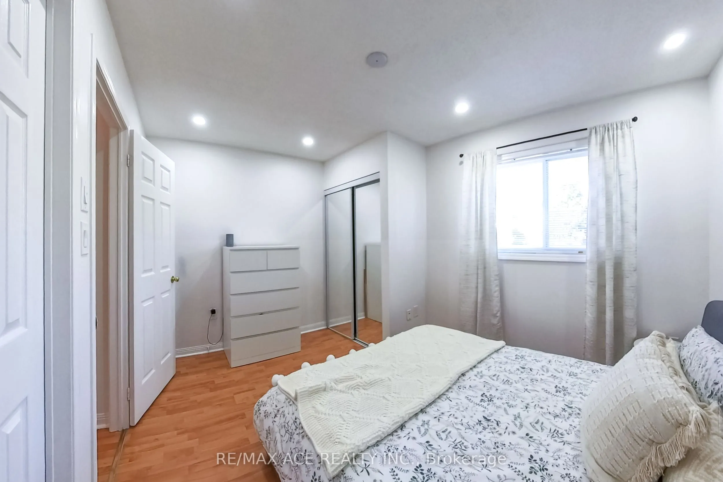 1525 South Parade Court #22