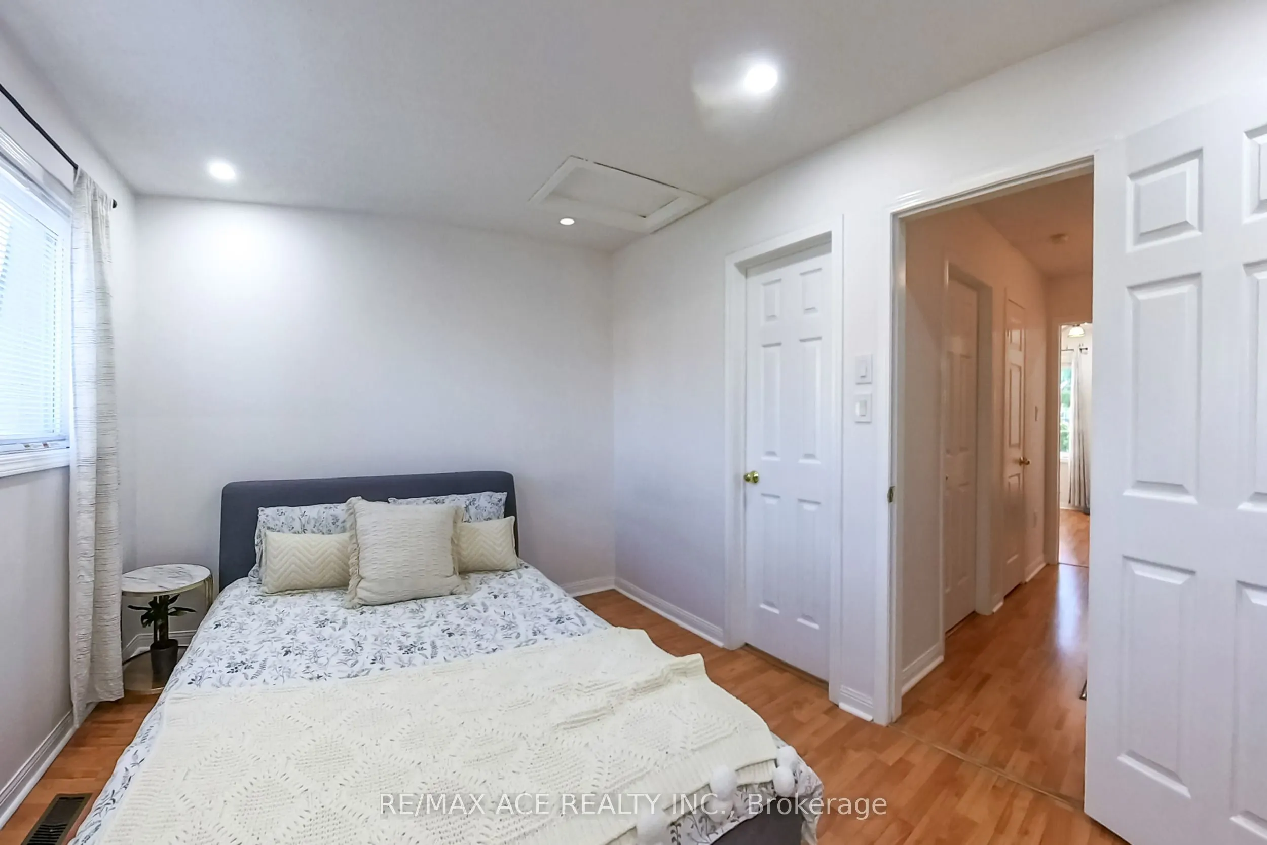 1525 South Parade Court #22