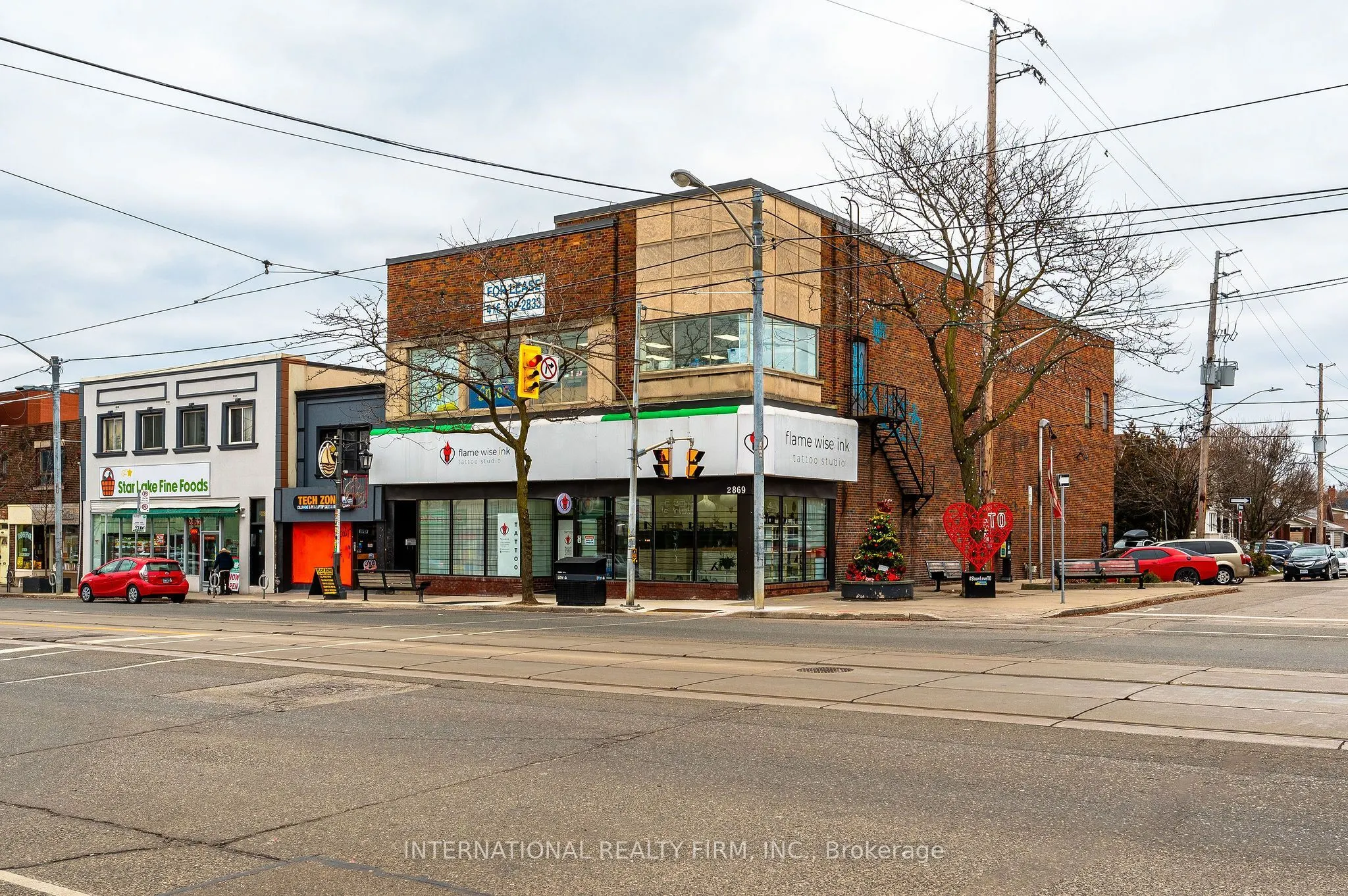 2869 Lake Shore Boulevard W #2nd floor