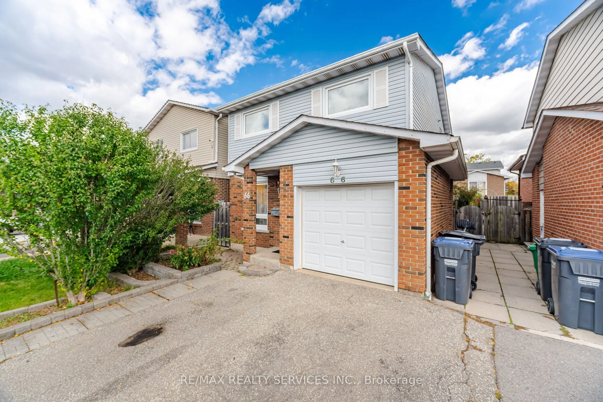 66 Hockley Path