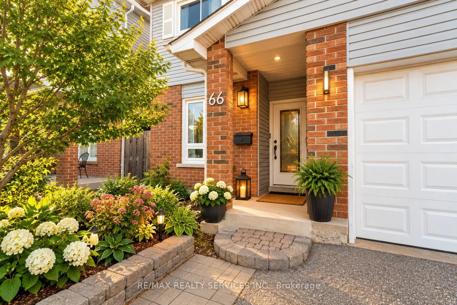 66 Hockley Path