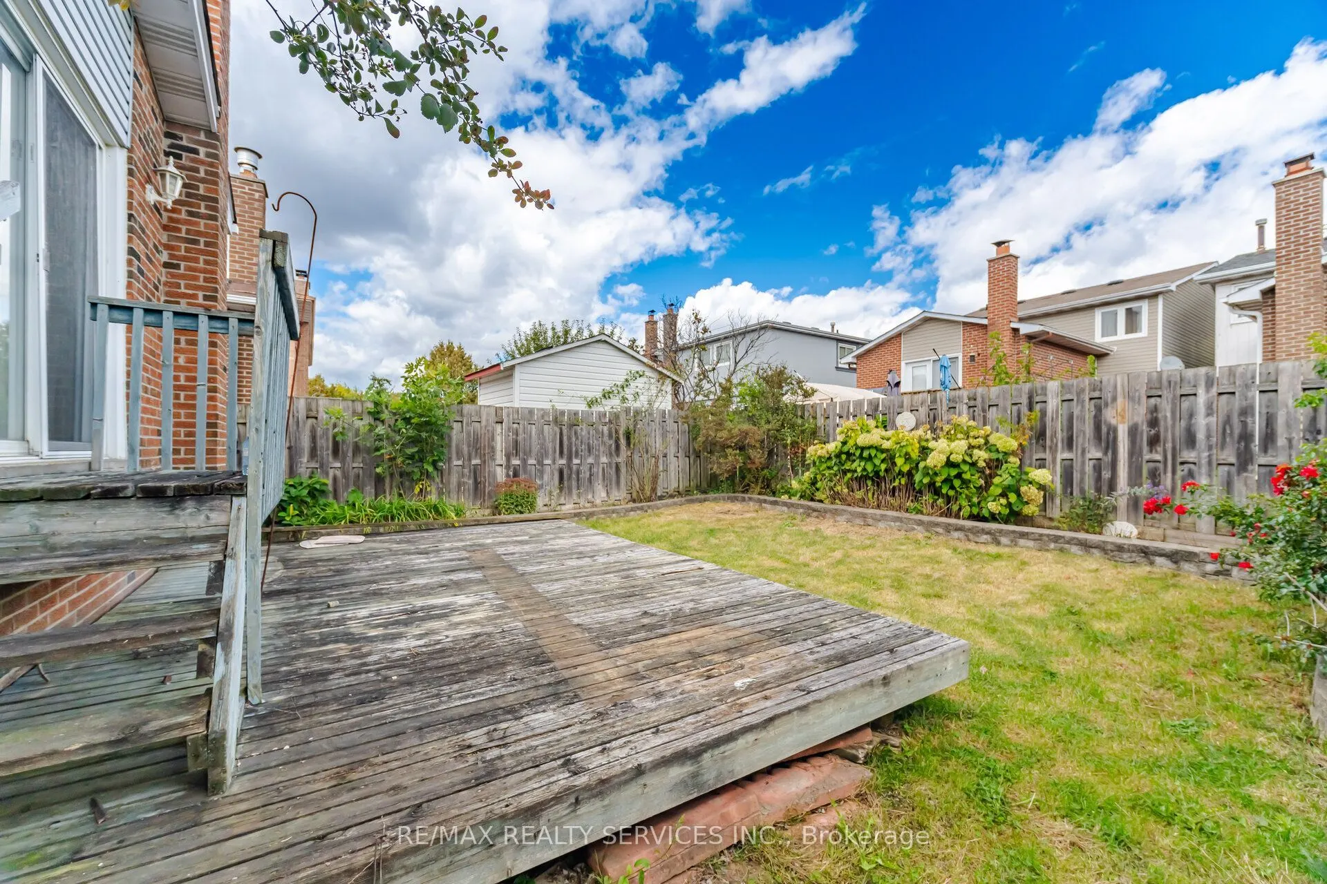 66 Hockley Path
