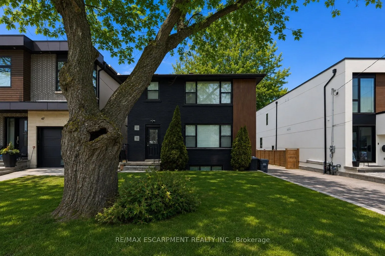 43 Broadview Avenue
