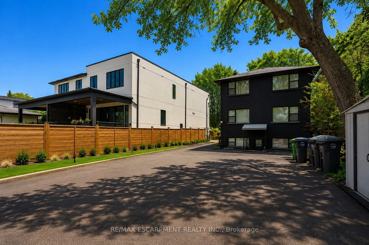 43 Broadview Avenue