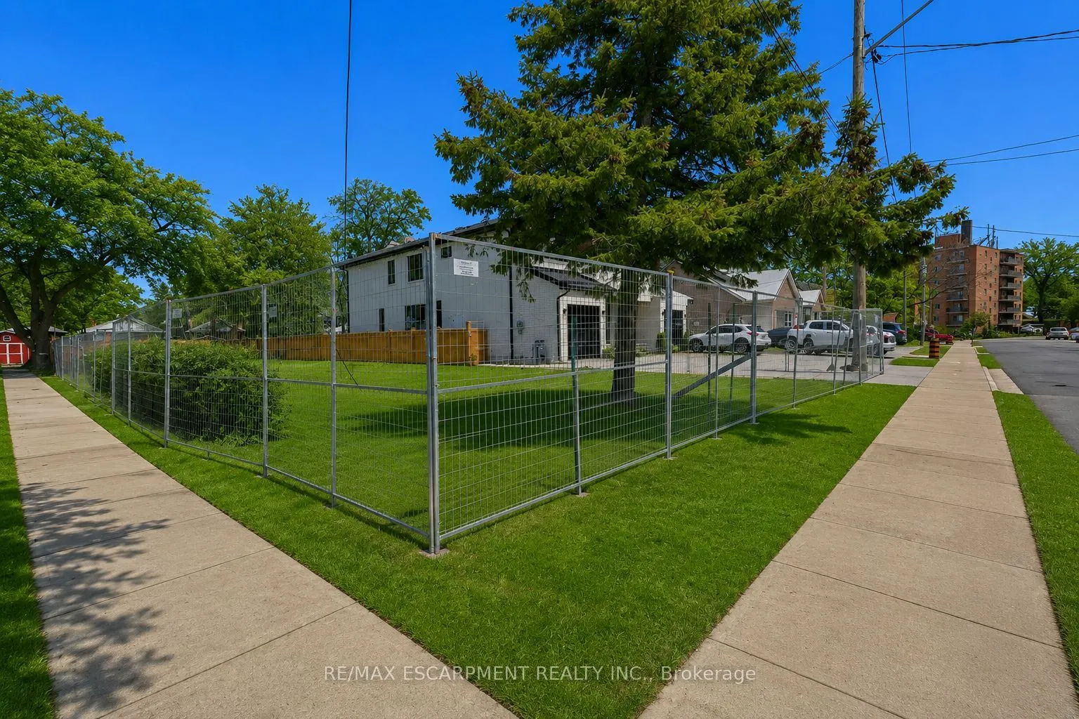 19 Broadview Avenue
